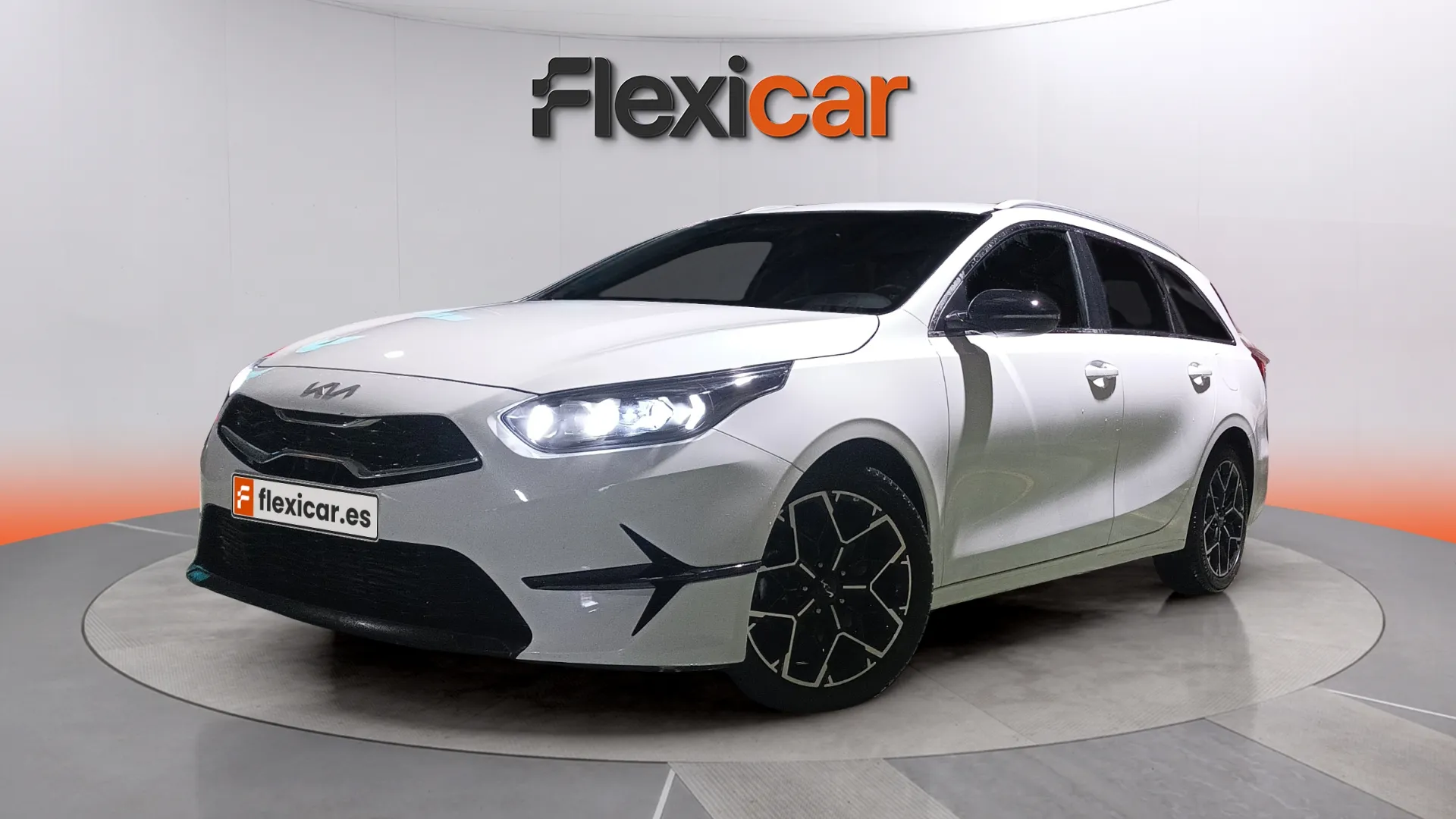 Kia Ceed Tourer 1.0 MHEV Style Edition DCT - foto 3