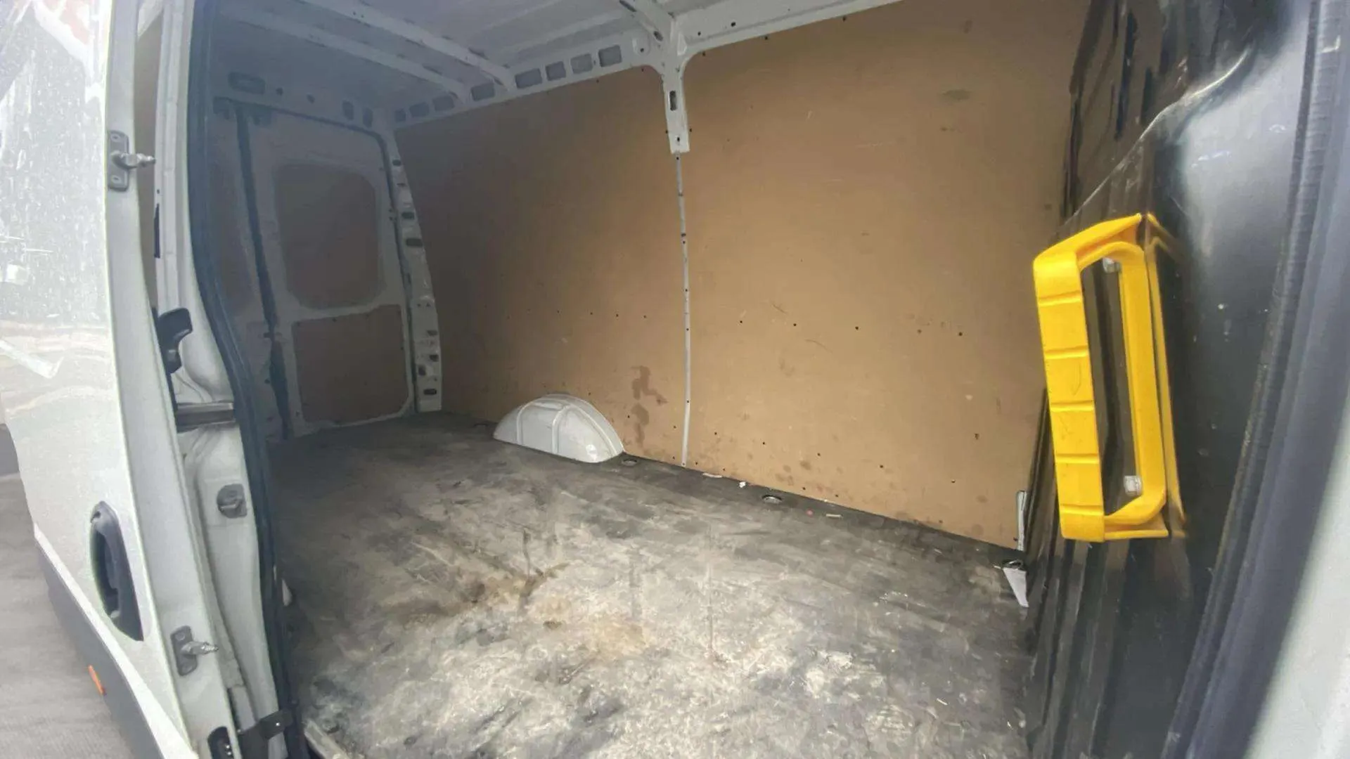 Iveco Daily 2.3 TD 35C 16 V 4100/H2 16 M3 - foto 15