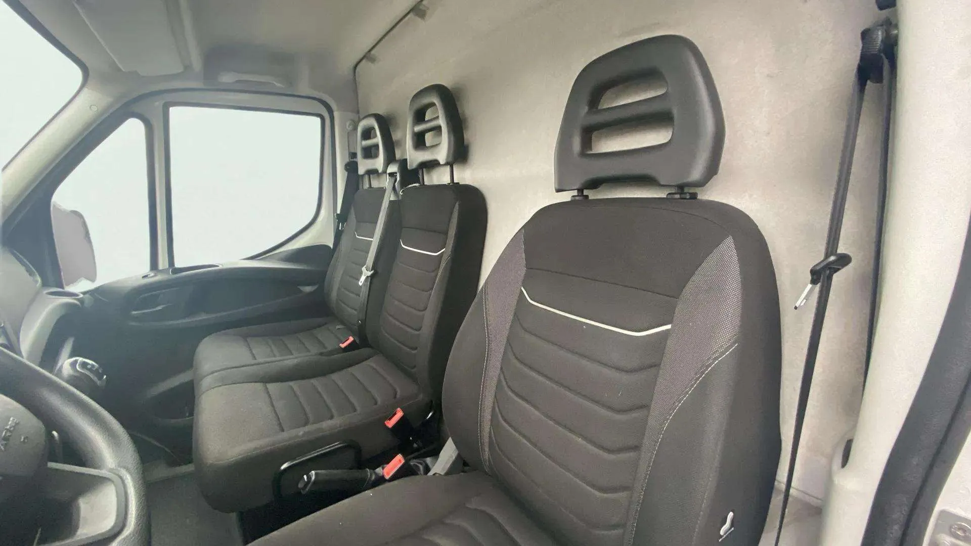 Iveco Daily 2.3 TD 35C 16 V 4100/H2 16 M3 - foto 11
