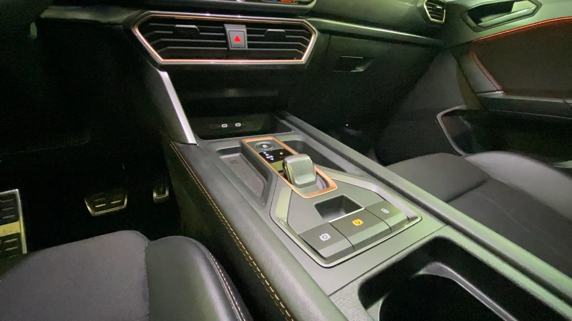 Cupra León SP 1.5 eTSI DSG - foto 24