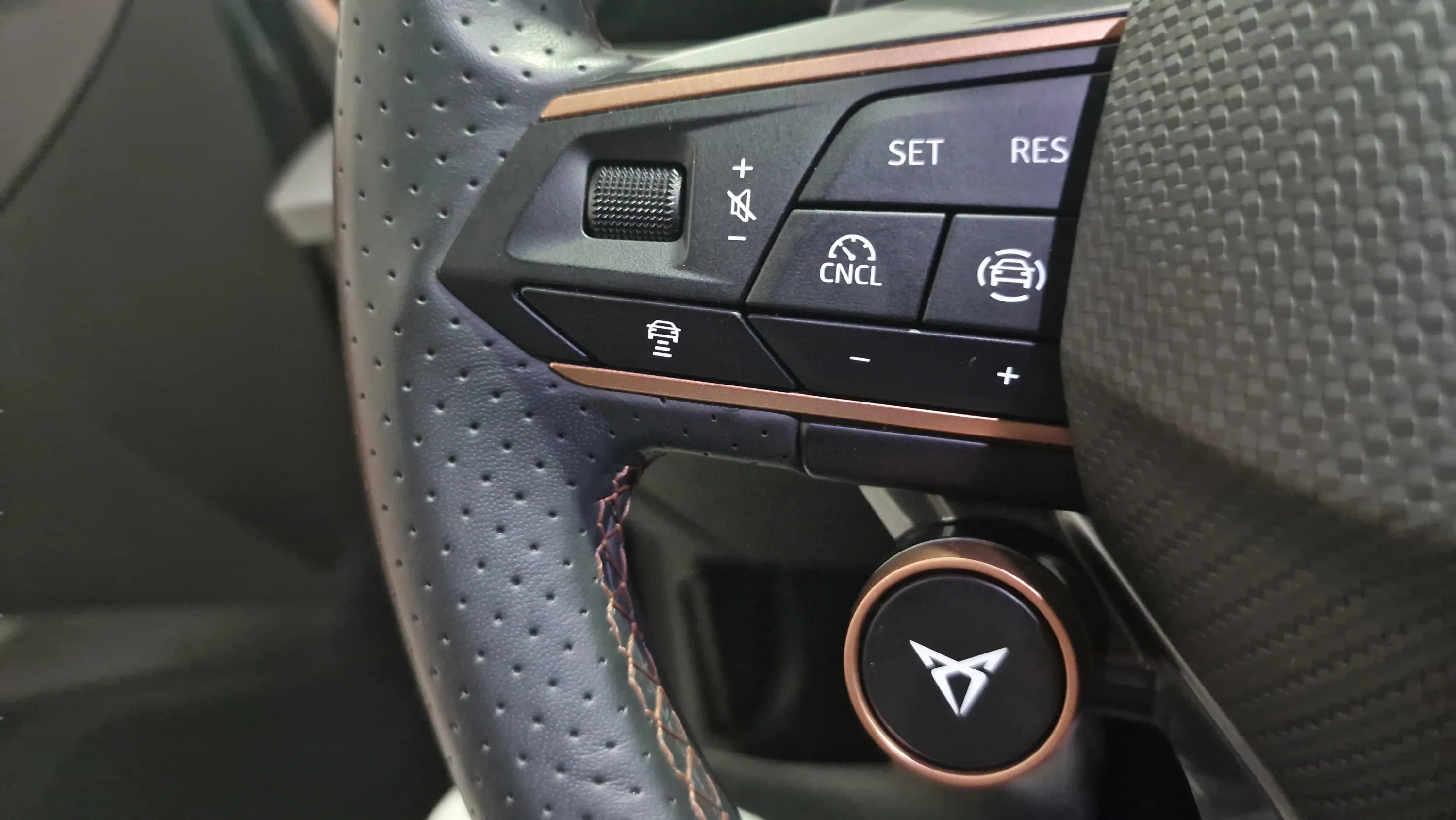 Cupra León 1.5 eTSI DSG - foto 17