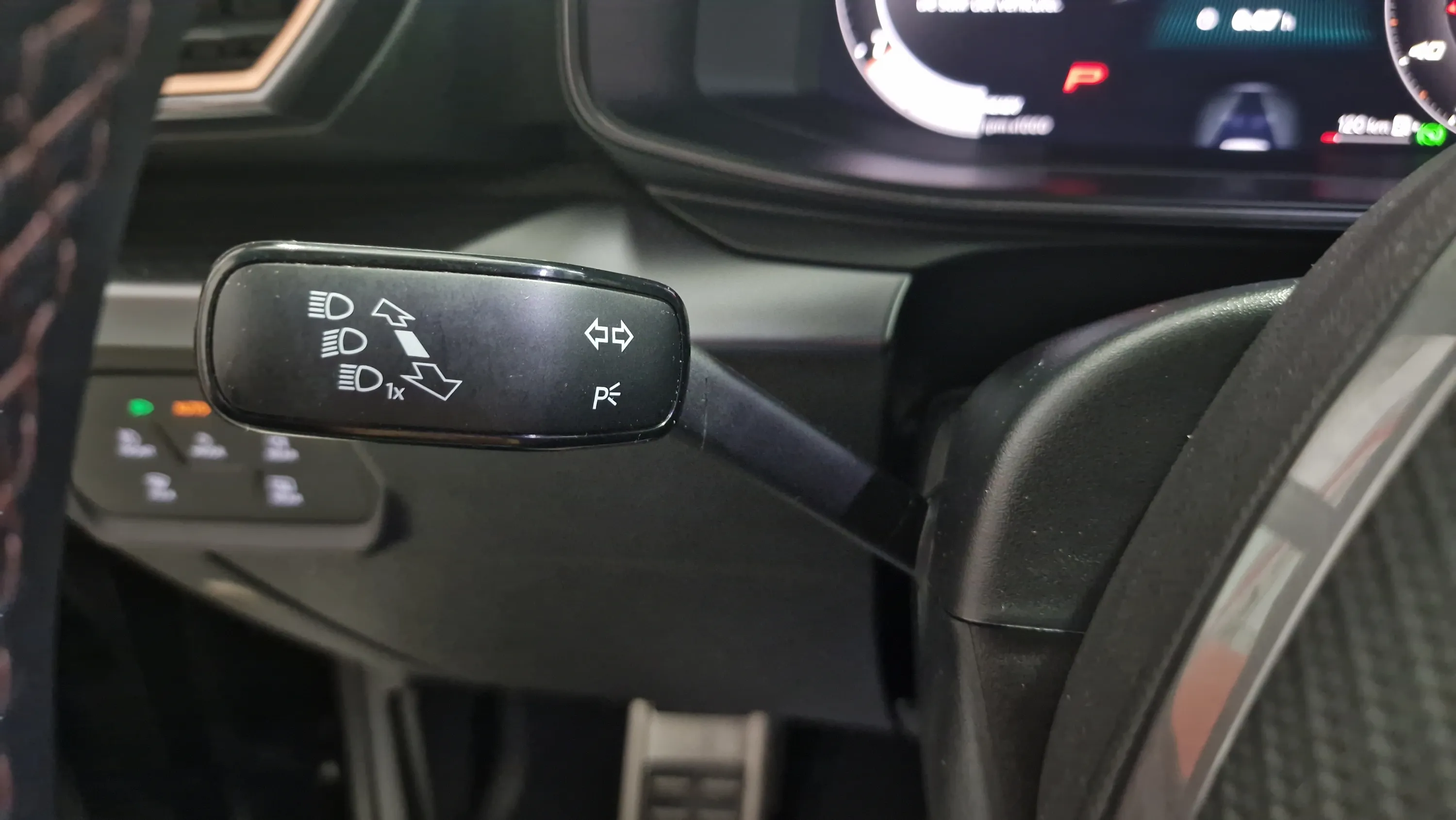 Cupra León 1.5 eTSI DSG - foto 18