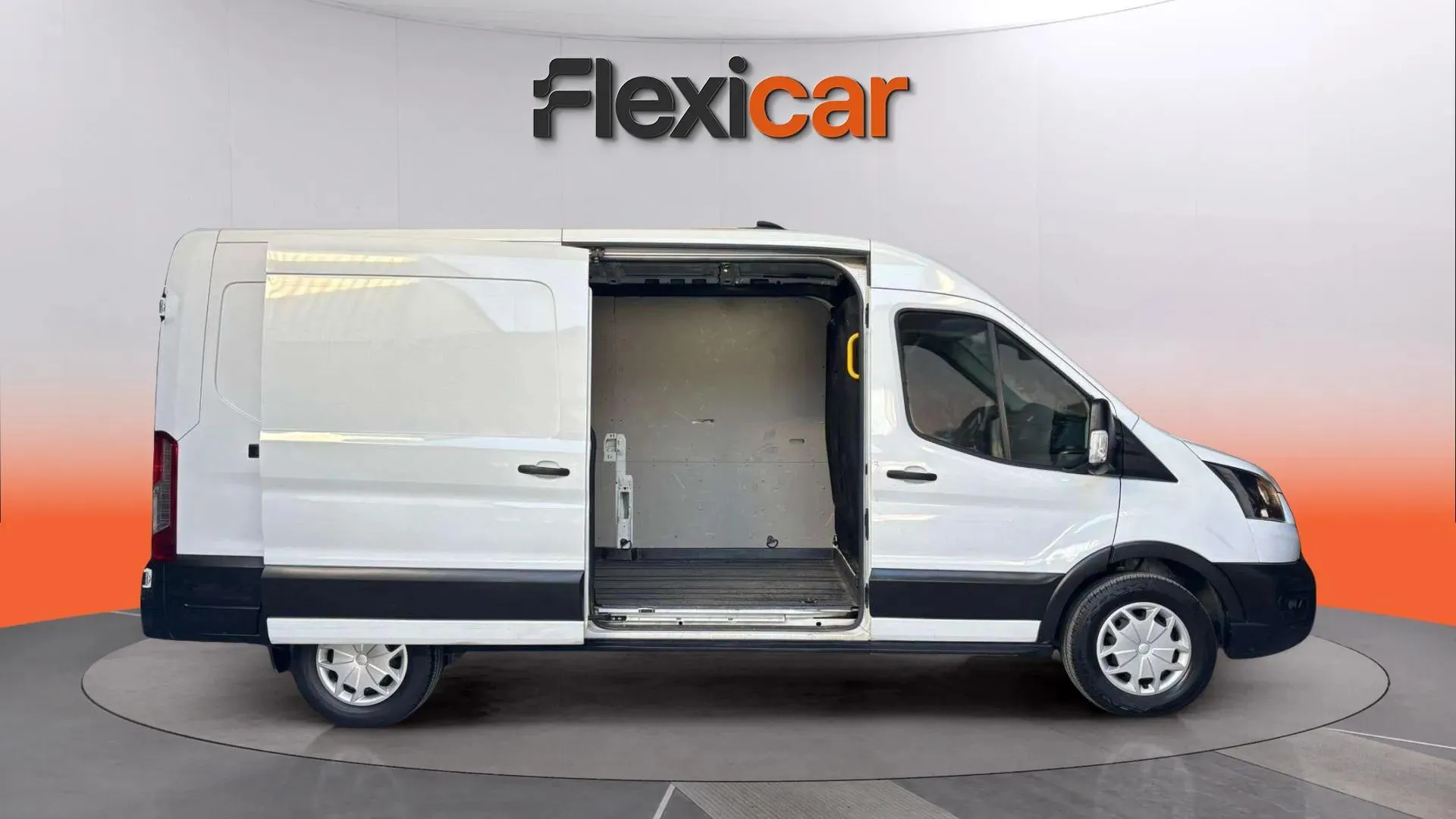 Ford Transit 350 L3H2 Van Trend FWD - foto 4