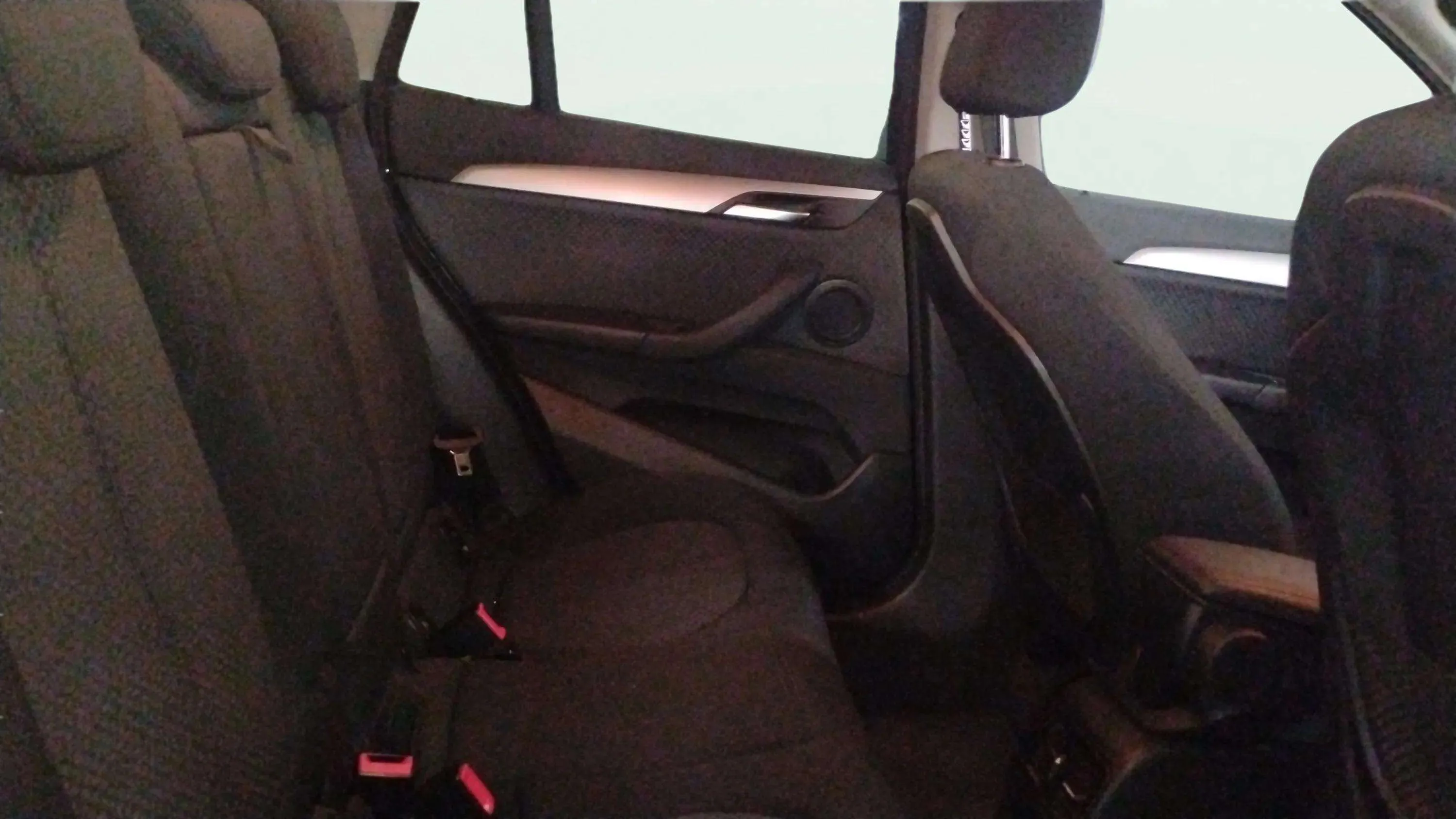 BMW X1 sDrive18d - foto 20