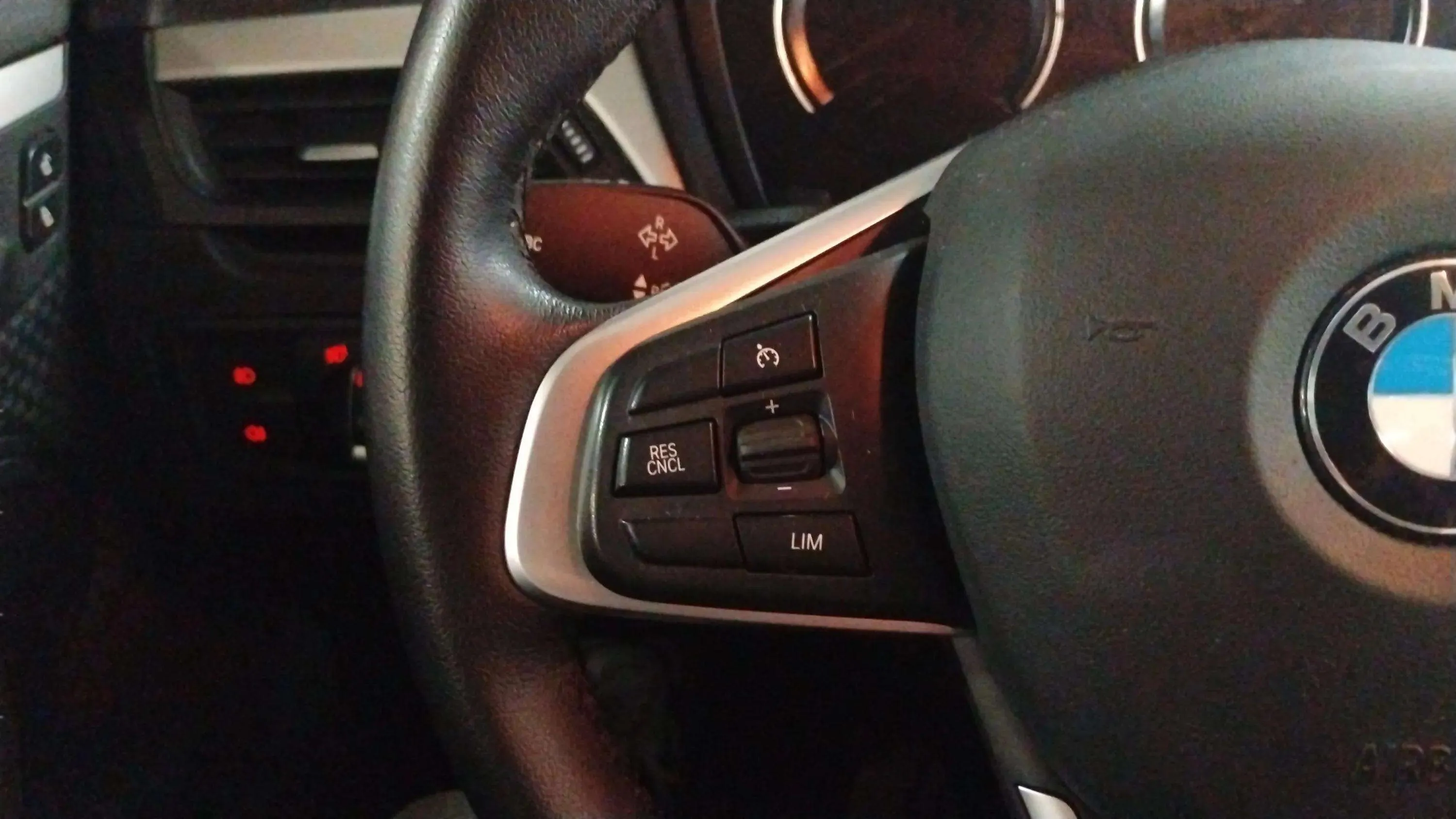 BMW X1 sDrive18d - foto 9