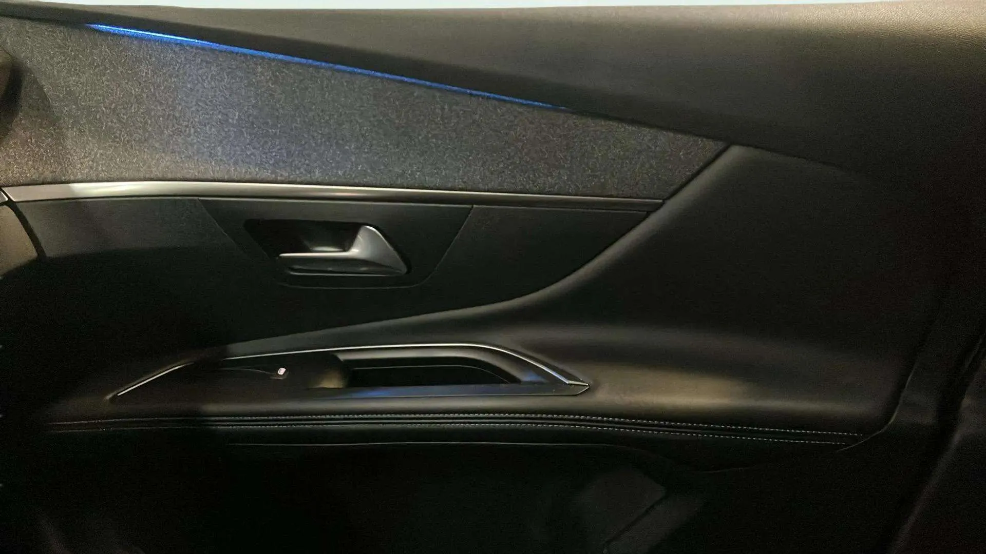 Peugeot 3008 1.2 PureTech Allure Pack - foto 12
