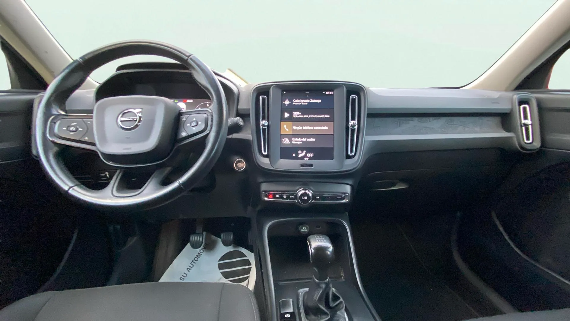 Volvo XC40 2.0 D3 - foto 9