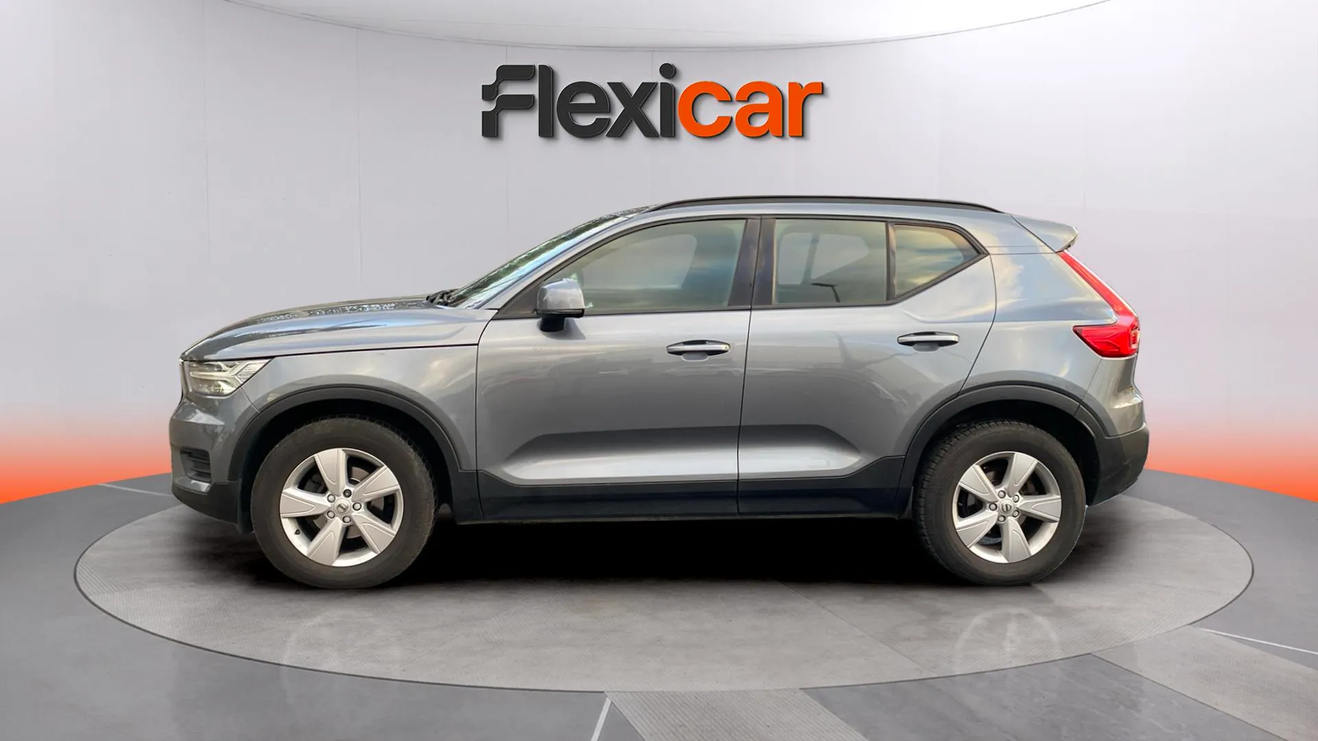 Volvo XC40 2.0 D3 - foto 4