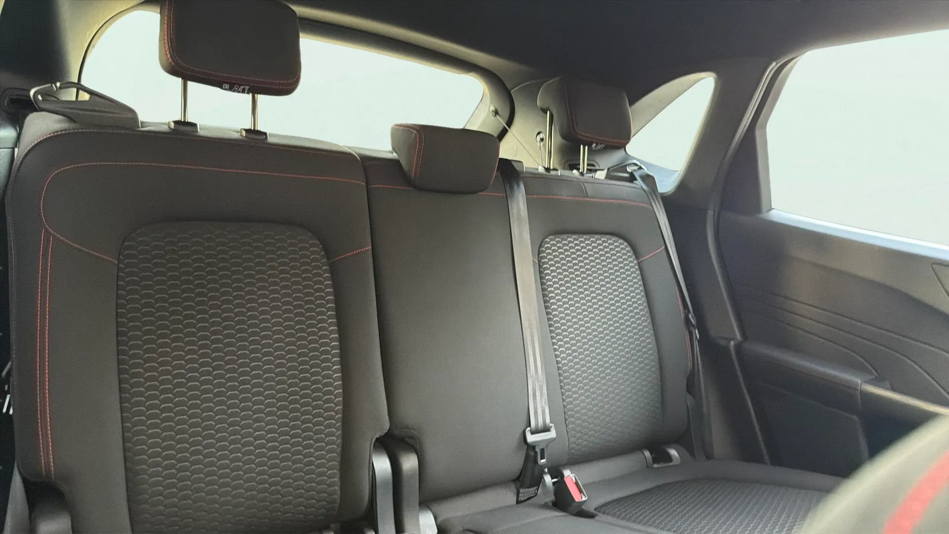 Ford Kuga ST-Line 1.5T EcoBoost - foto 25