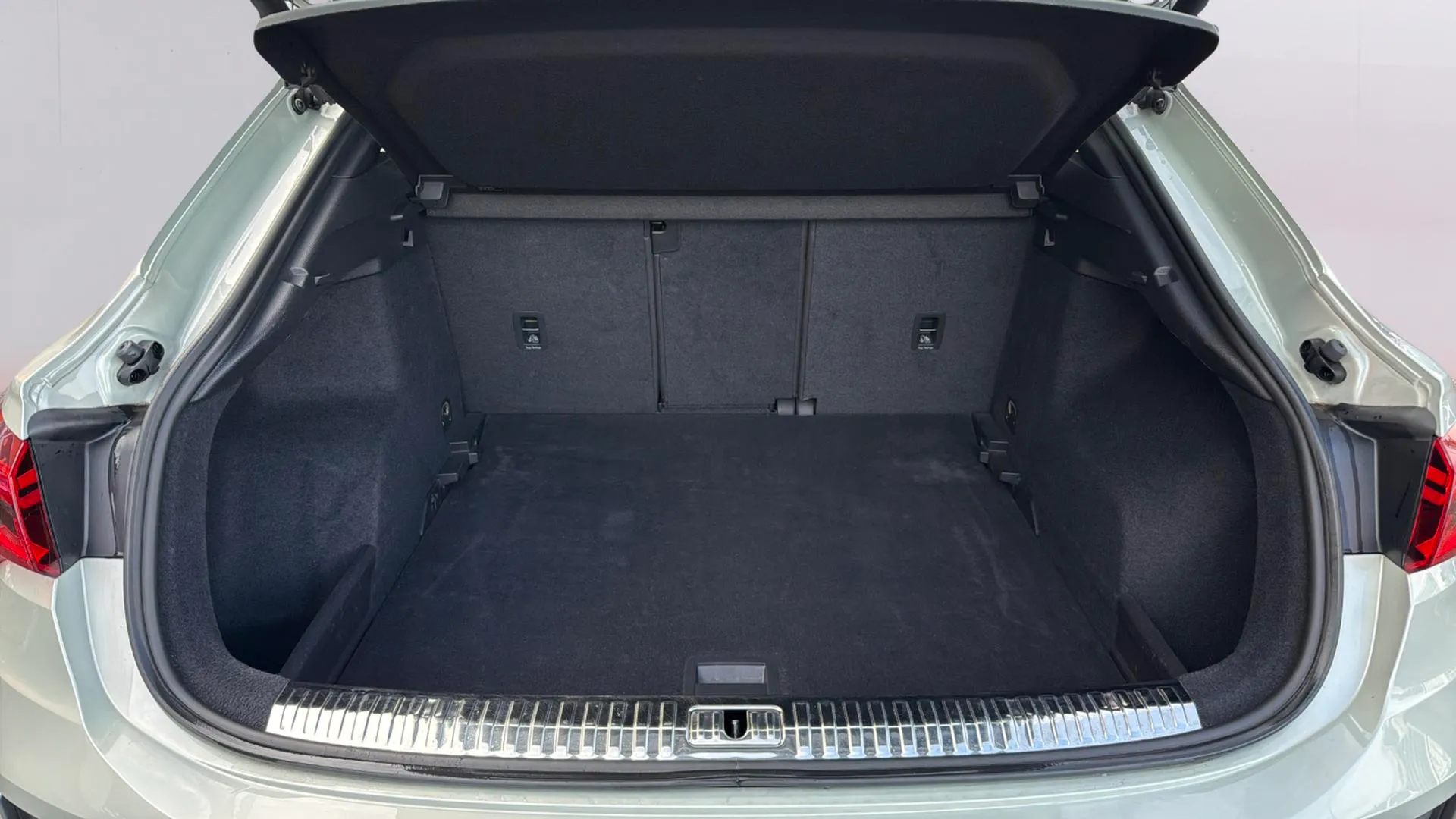 Audi Q3 S line 35 TDI quattro - foto 9