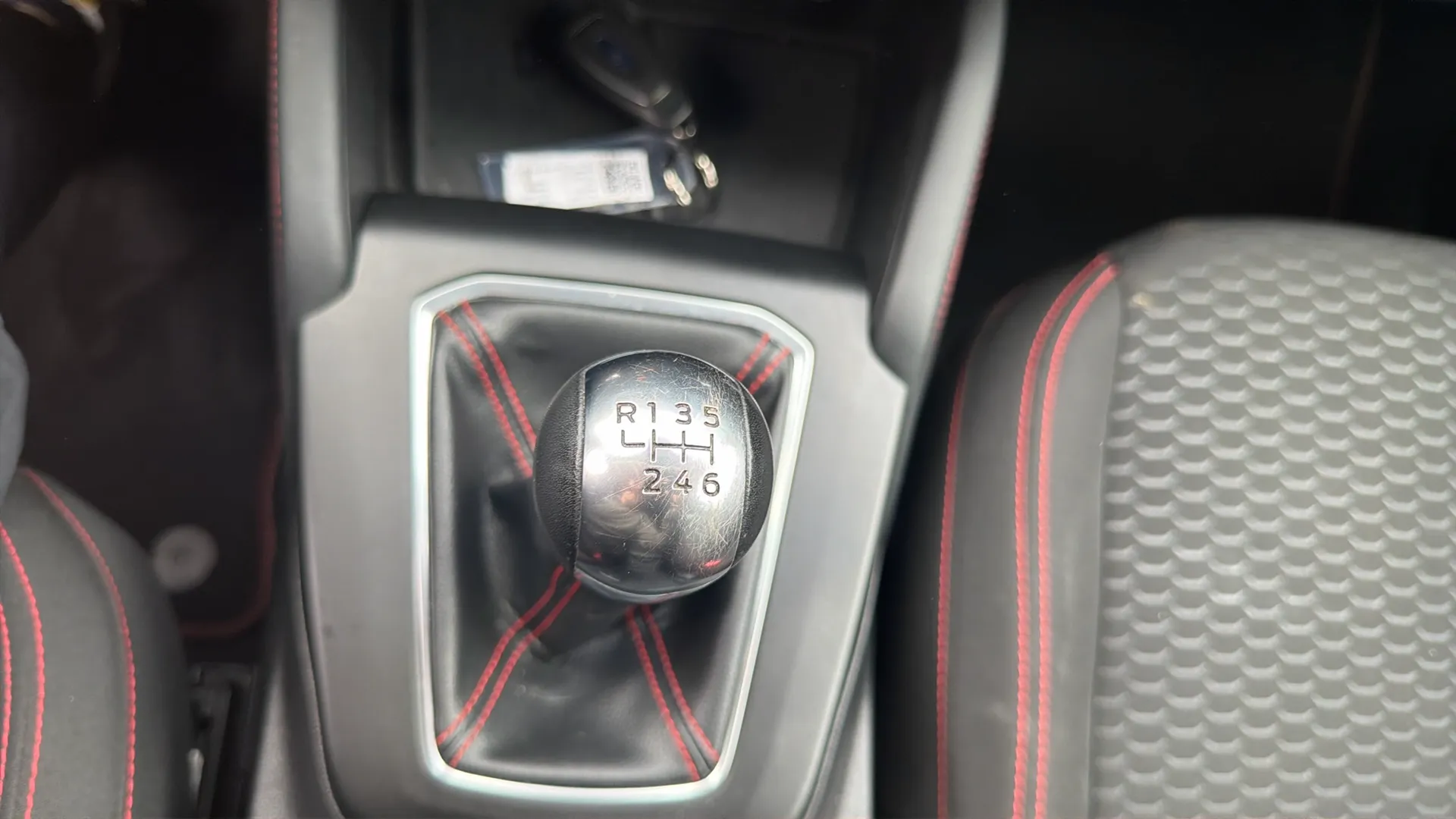 Ford Kuga ST-Line 1.5T EcoBoost - foto 22