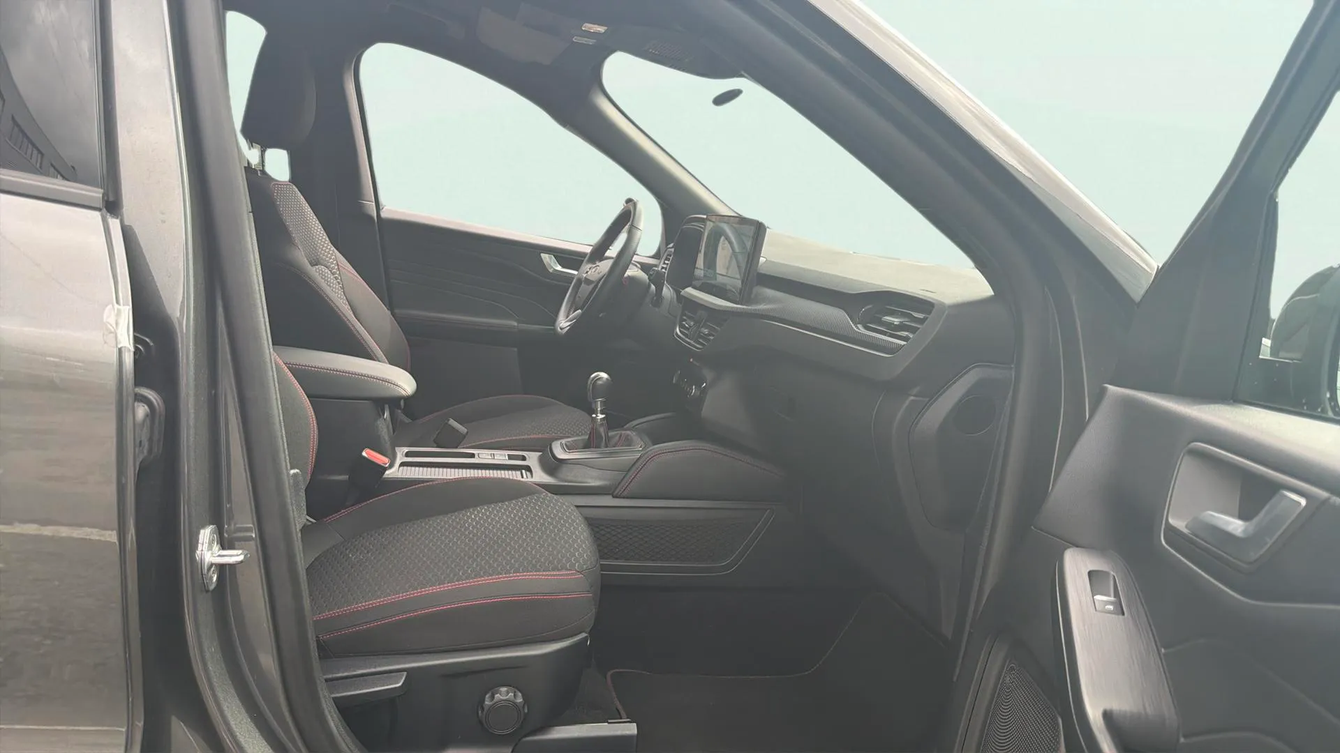 Ford Kuga ST-Line 1.5T EcoBoost - foto 11