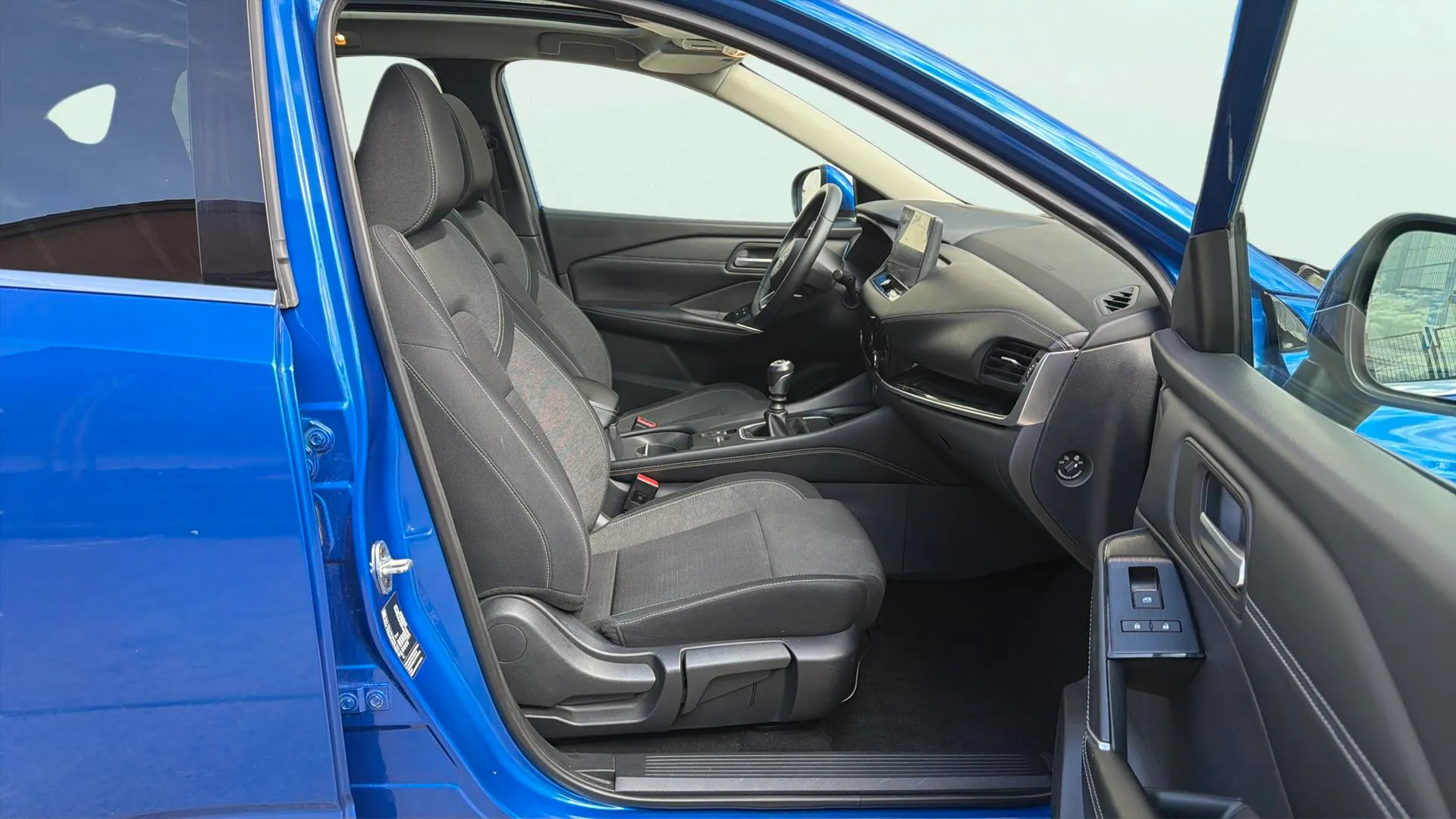 Nissan Qashqai DIG-T N-Connecta - foto 17