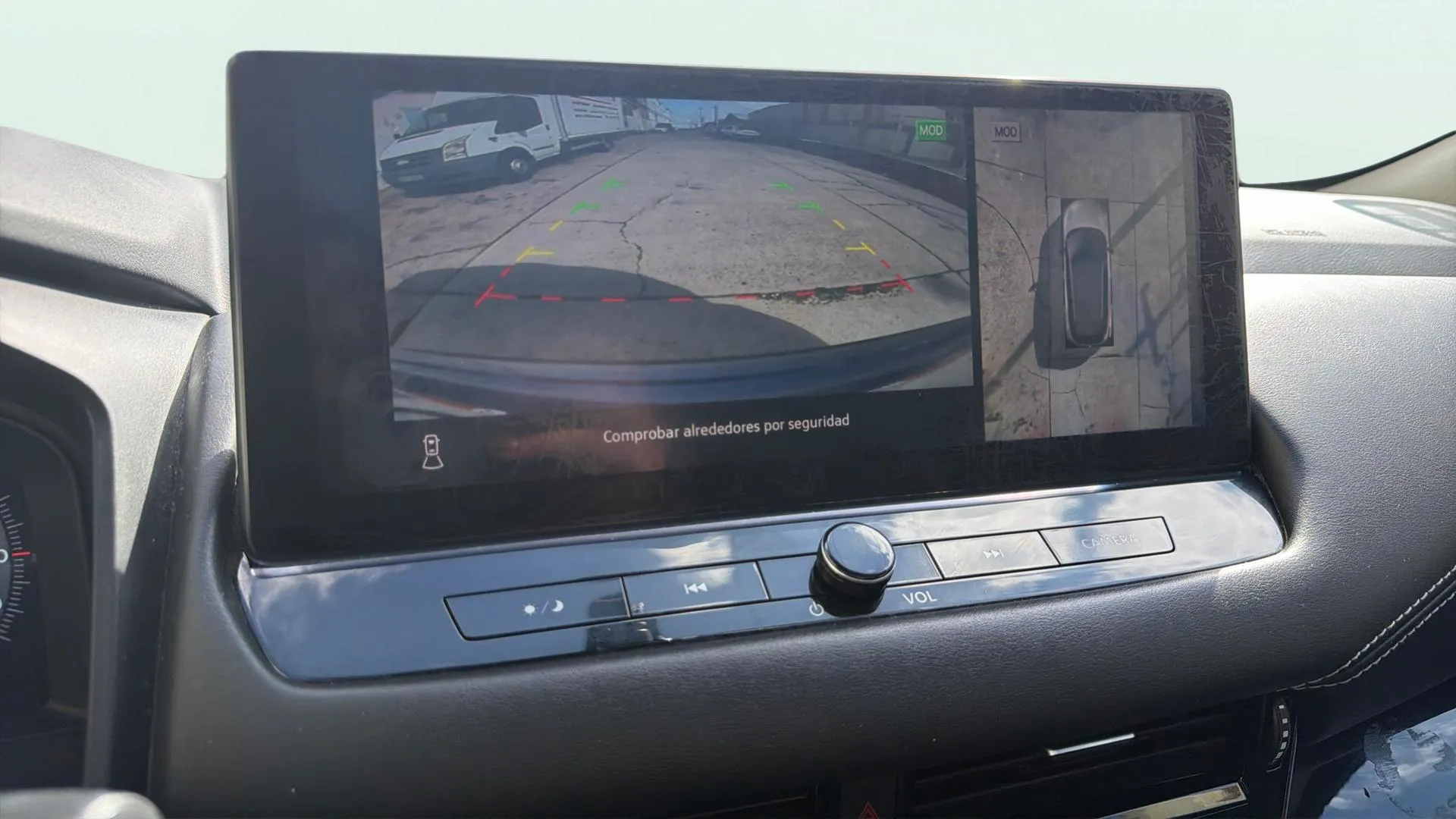 Nissan Qashqai DIG-T N-Connecta - foto 14