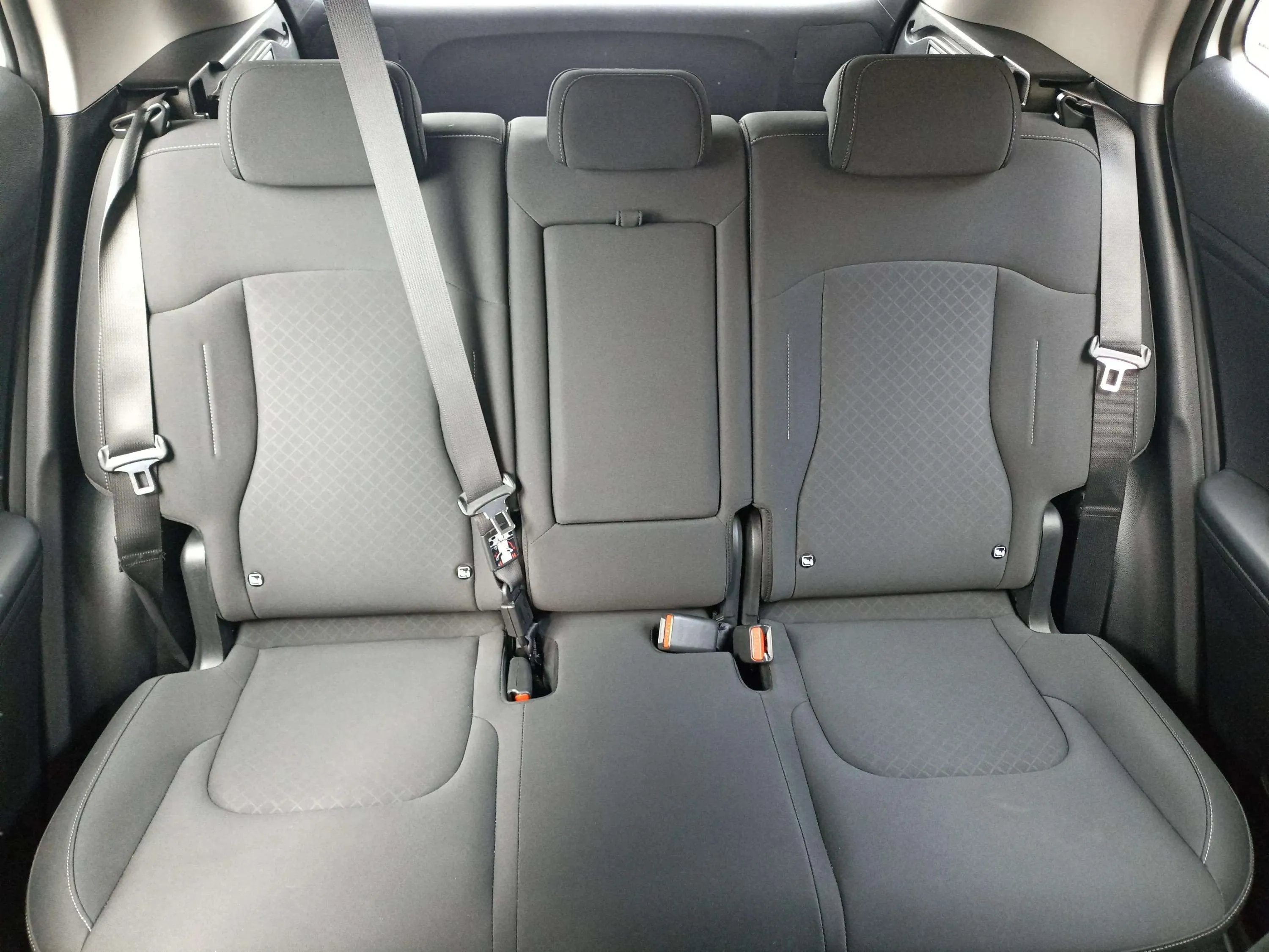 Kia Sportage 1.6 CRDi MHEV Business 4x2 DCT - foto 15