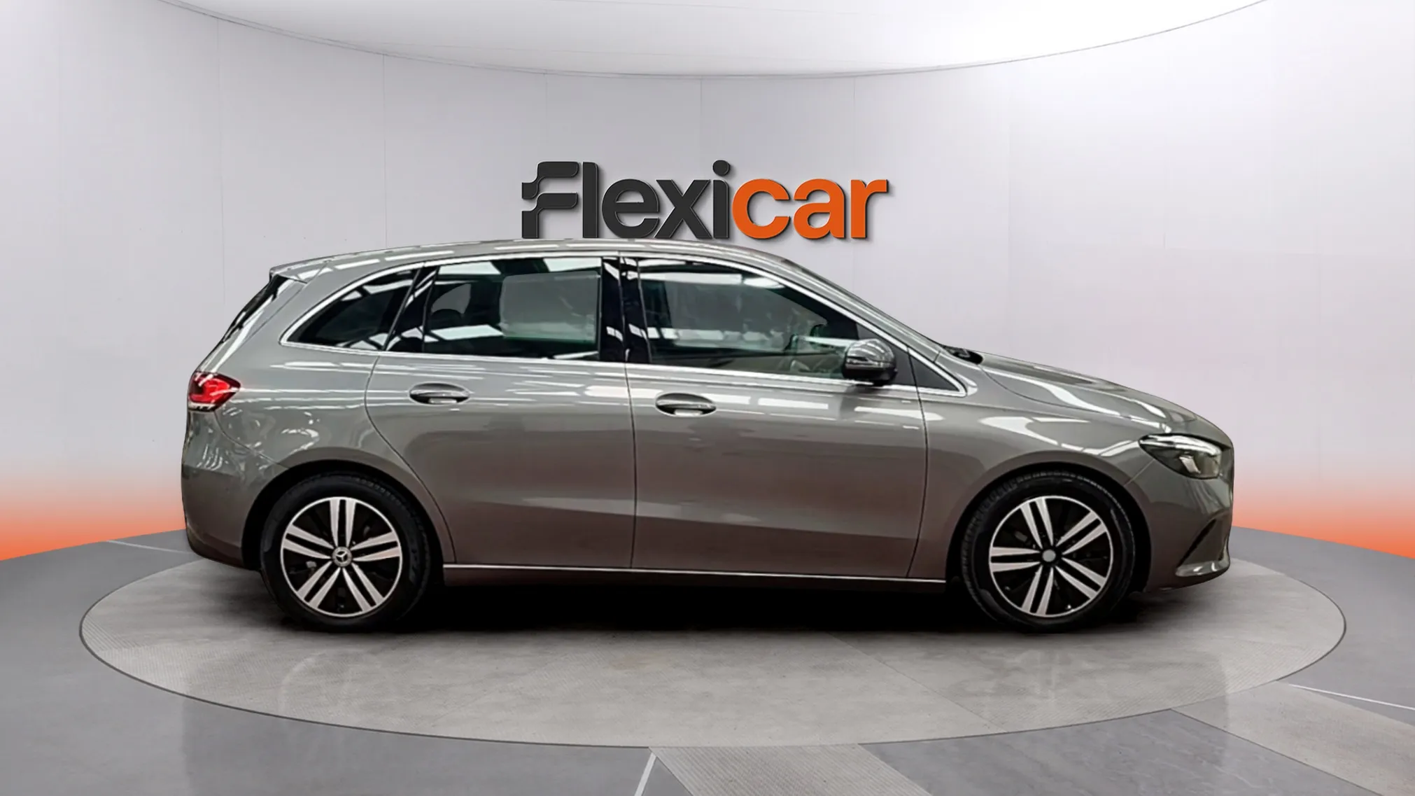 Mercedes-Benz Clase B B 200 d - foto 5