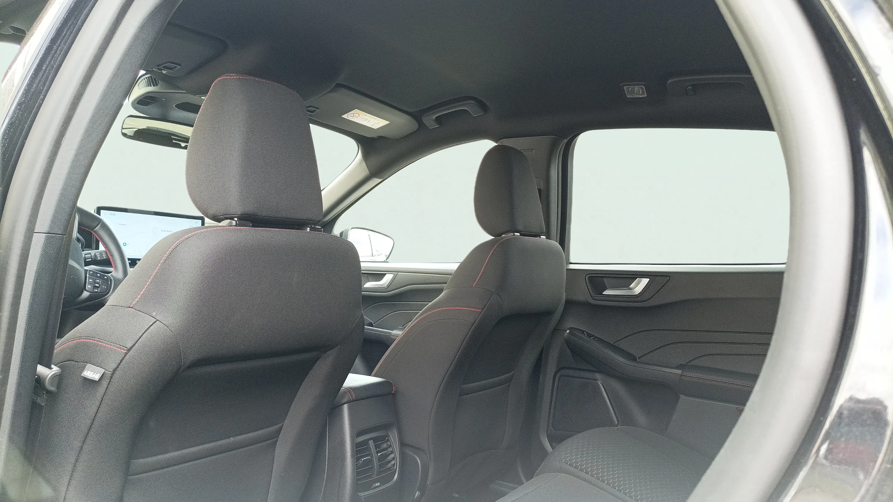 Ford Kuga ST-Line 1.5T EcoBoost - foto 24