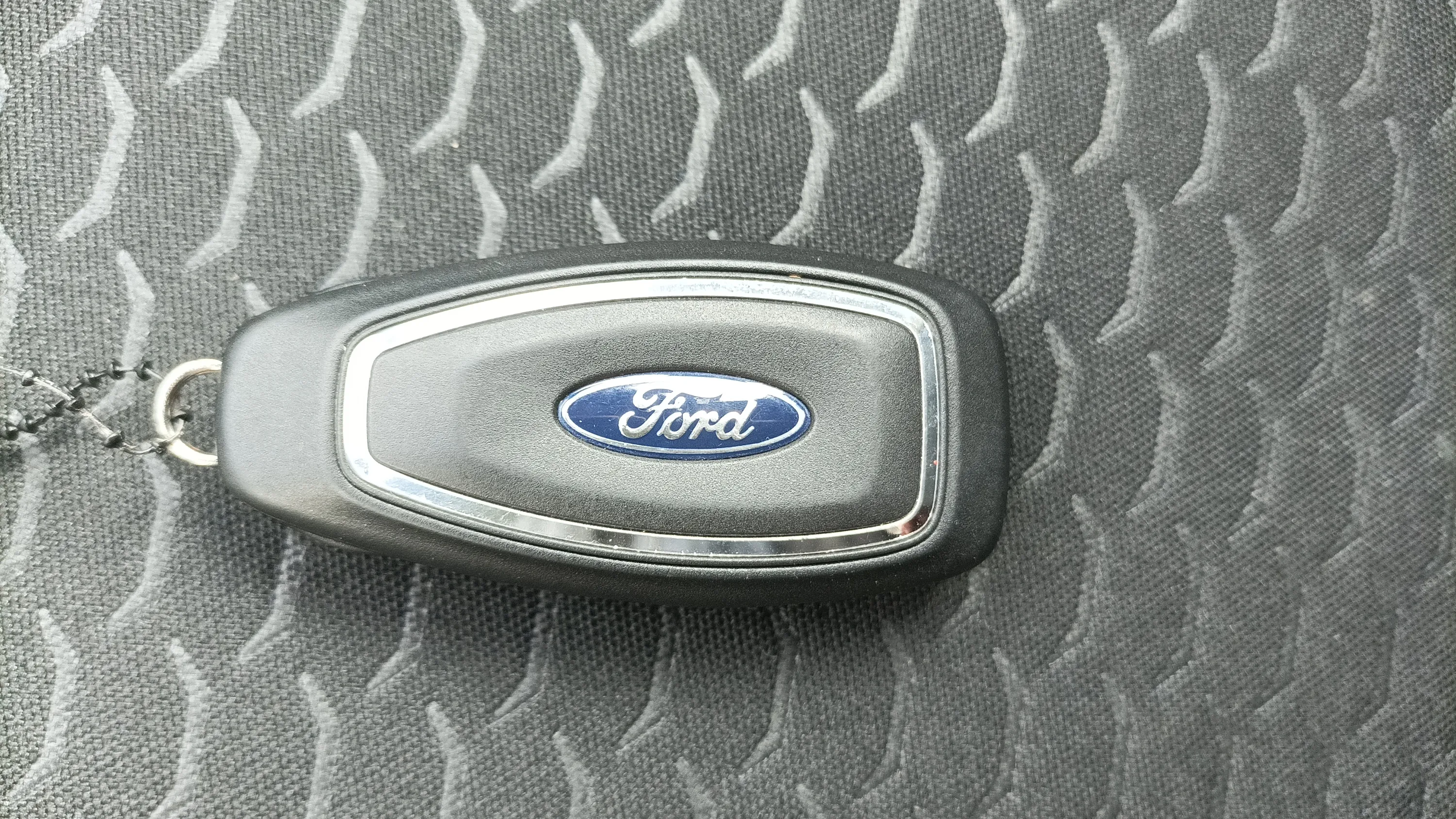 Ford Kuga ST-Line 1.5T EcoBoost - foto 25