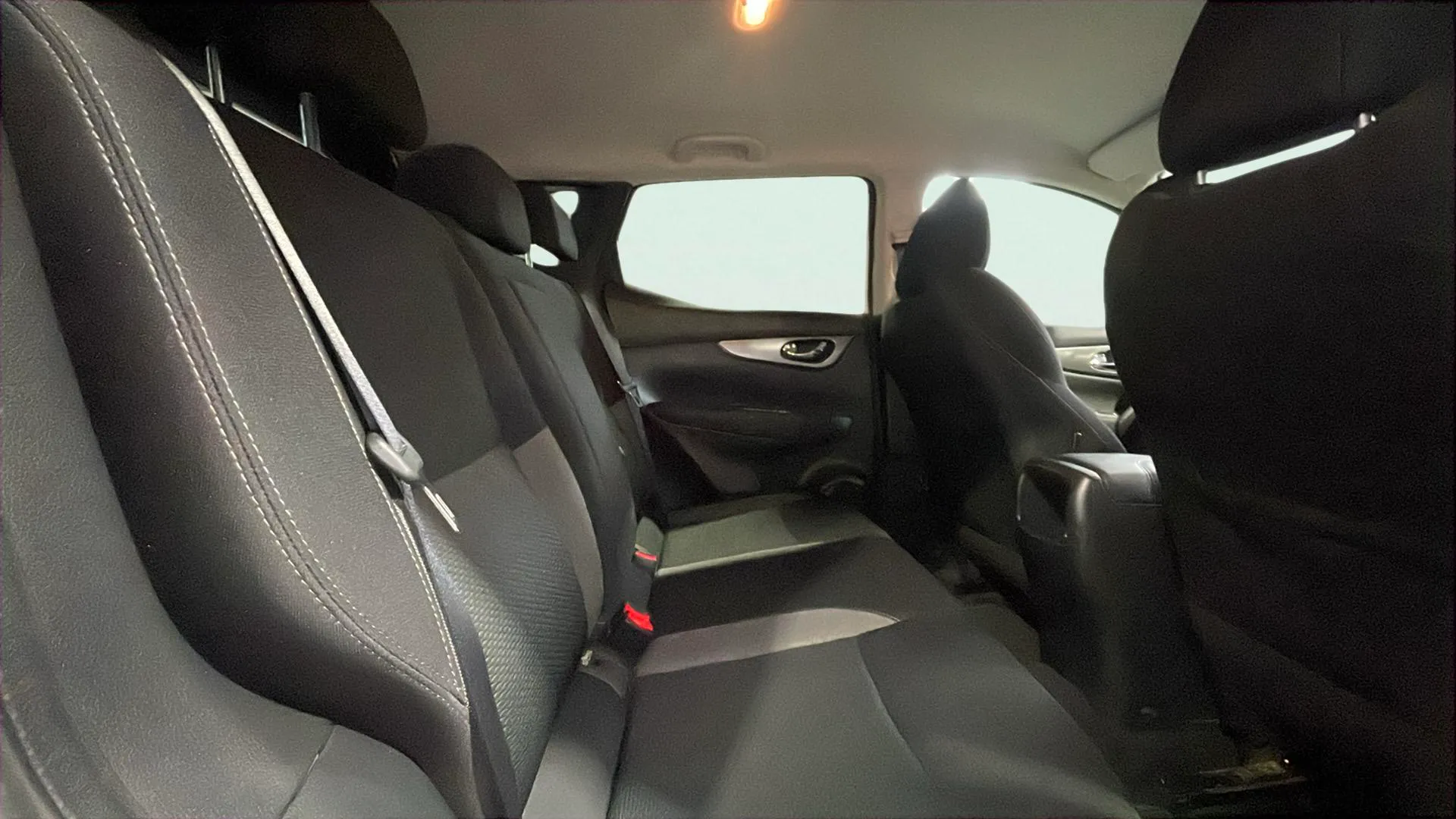 Nissan Qashqai DIG-T E6D DCT N-Connecta - foto 17