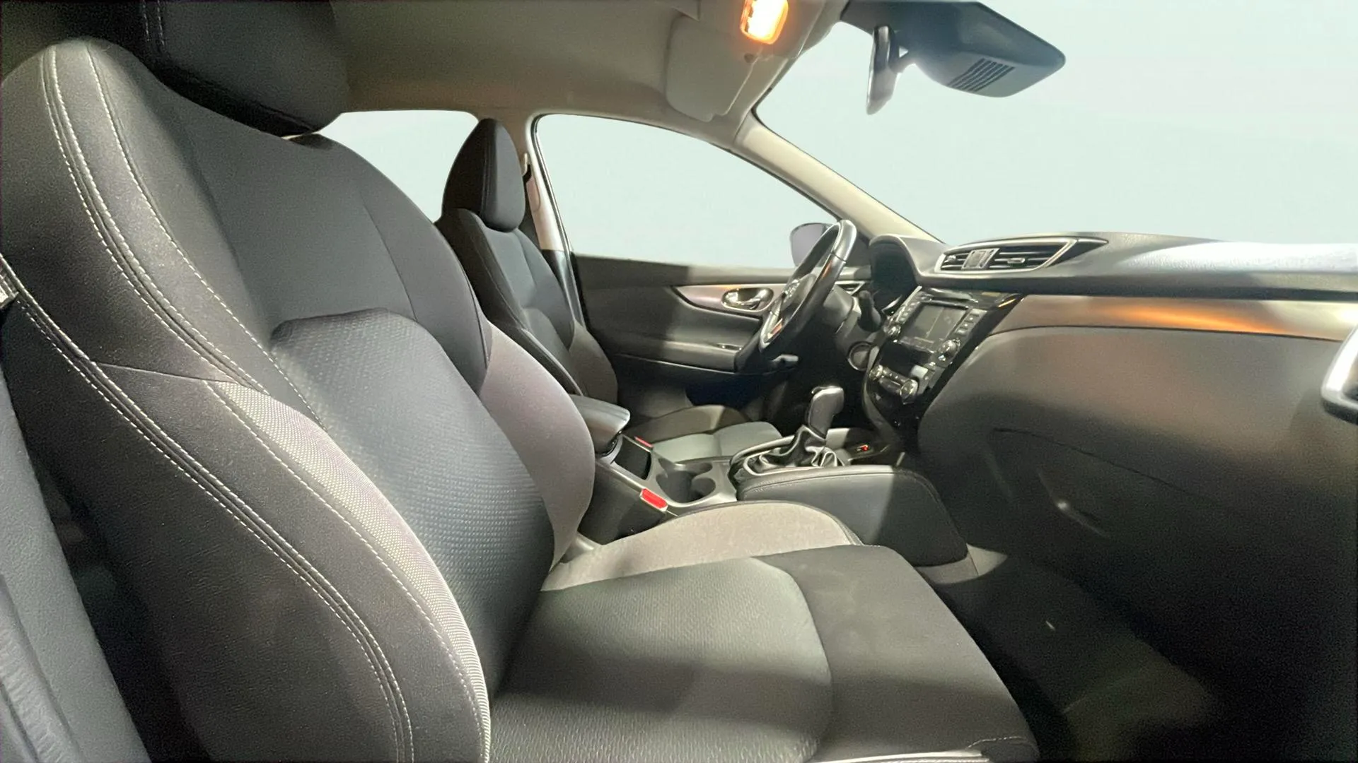 Nissan Qashqai DIG-T E6D DCT N-Connecta - foto 15