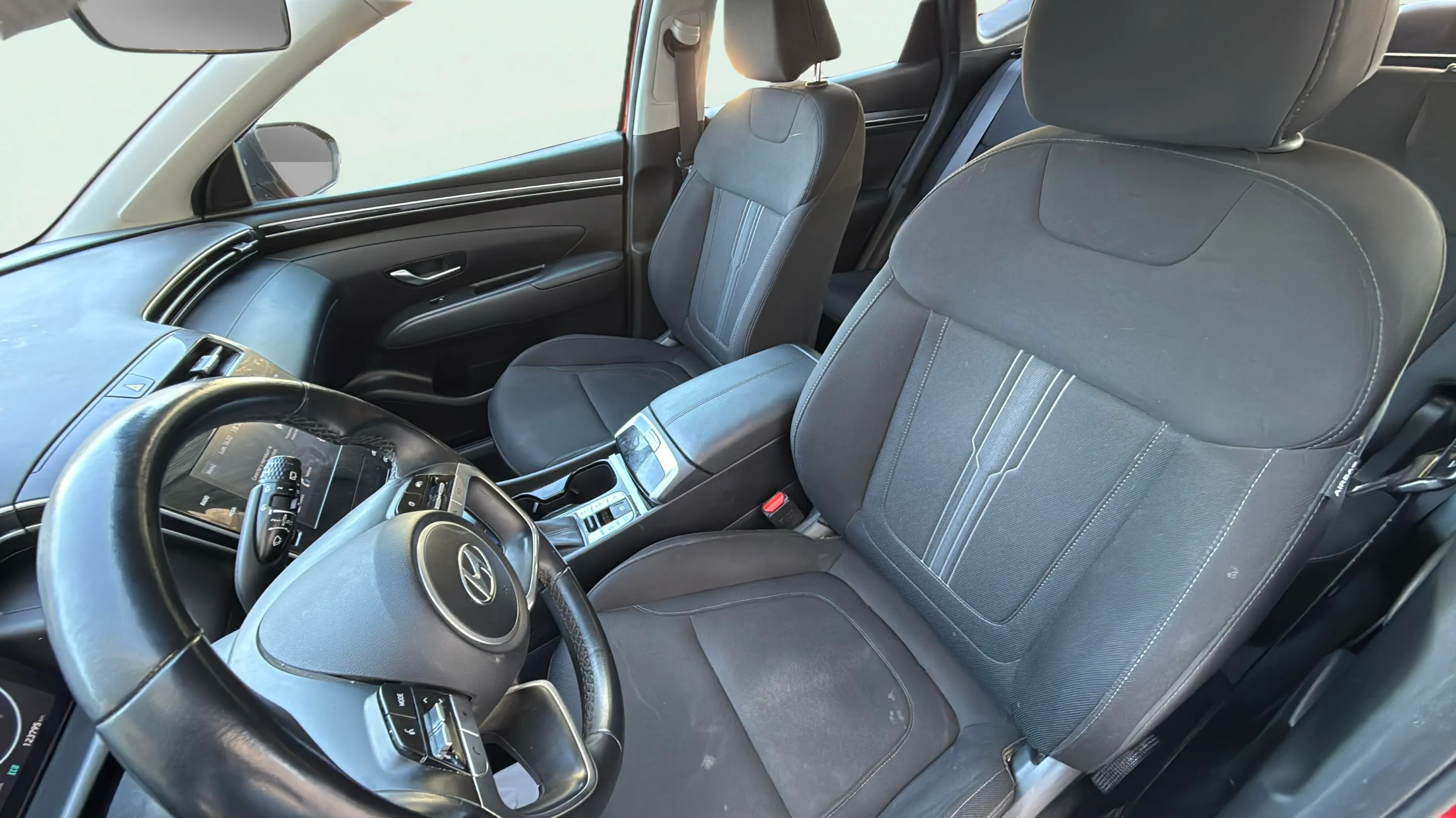 Hyundai Tucson 1.6 CRDi 48V Maxx DCT - foto 11