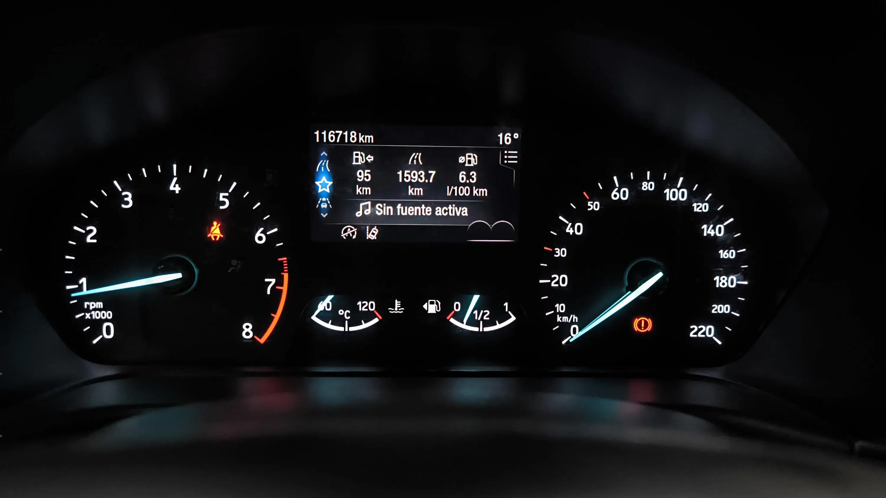 Ford Puma 1.0 EcoBoost Titanium MHEV - foto 9