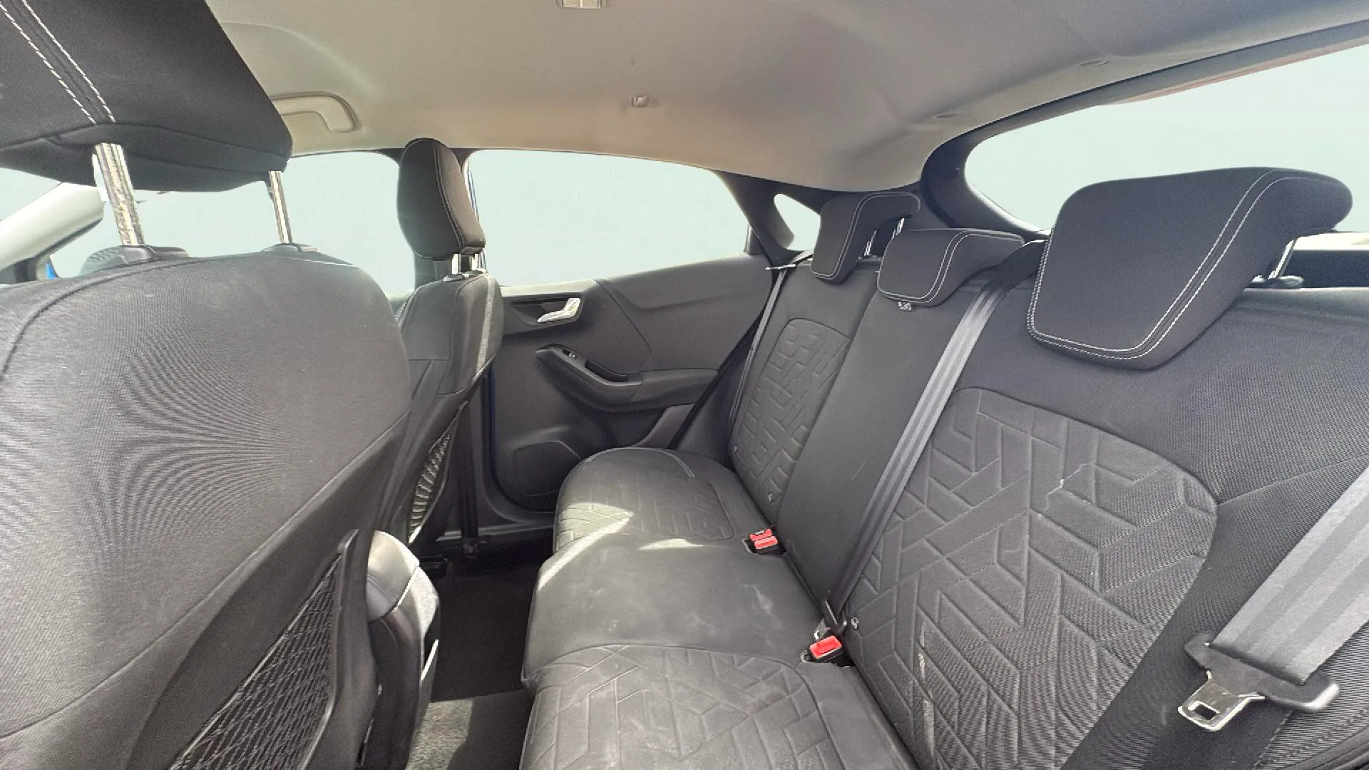 Ford Puma 1.0 EcoBoost Titanium X MHEV - foto 18