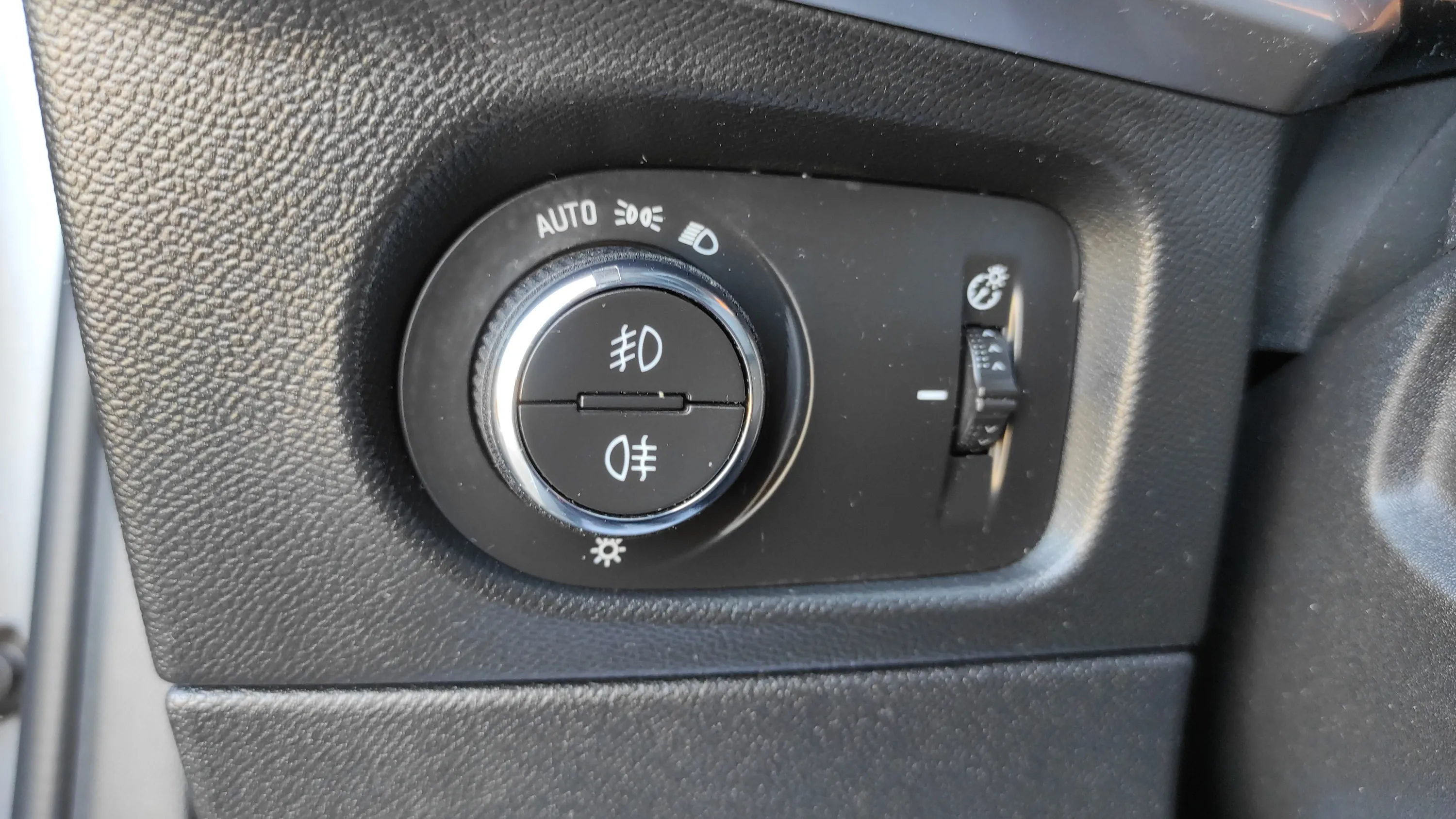 Opel Mokka 1.2 T Ultimate - foto 28