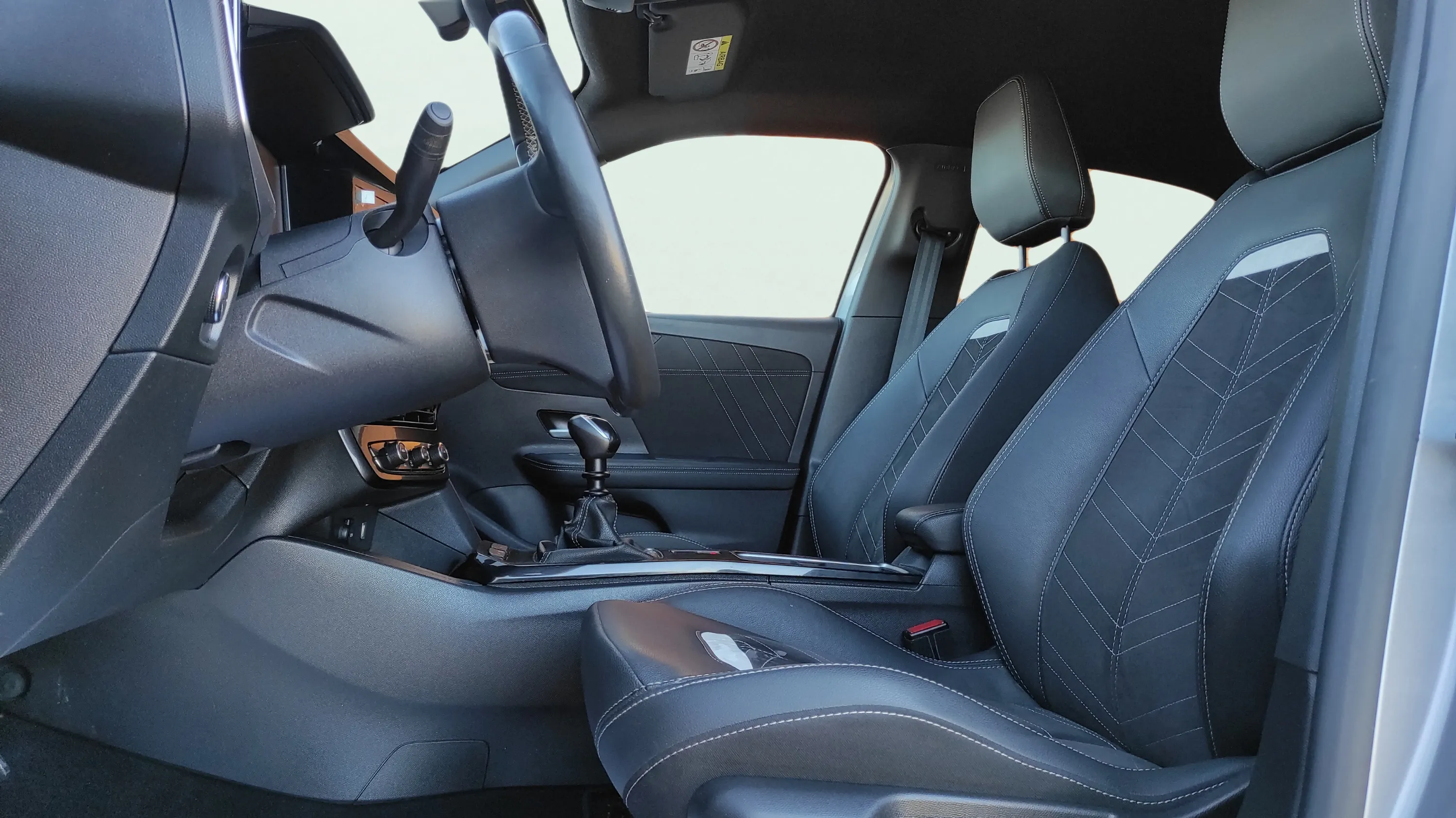 Opel Mokka 1.2 T Ultimate - foto 30