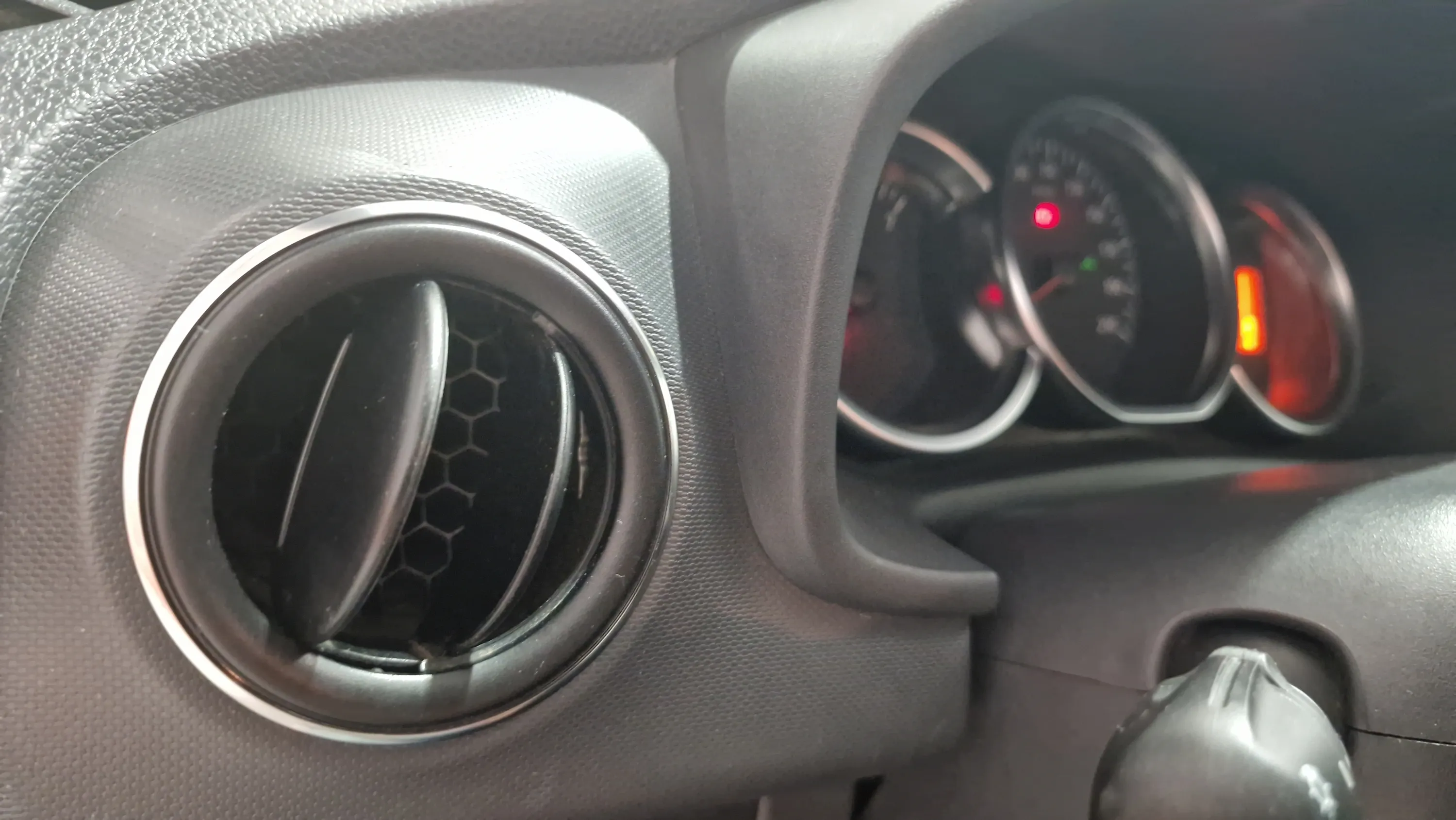 Dacia Logan MCV Comfort TCe - foto 27