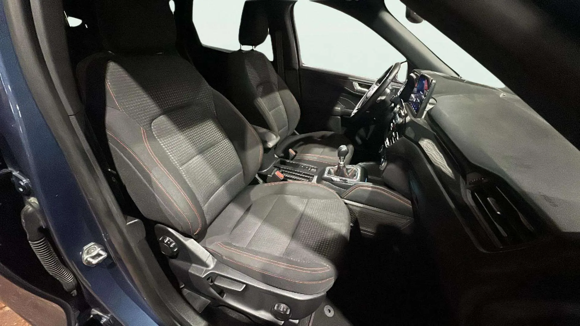 Ford Kuga ST-Line 1.5T EcoBoost - foto 15
