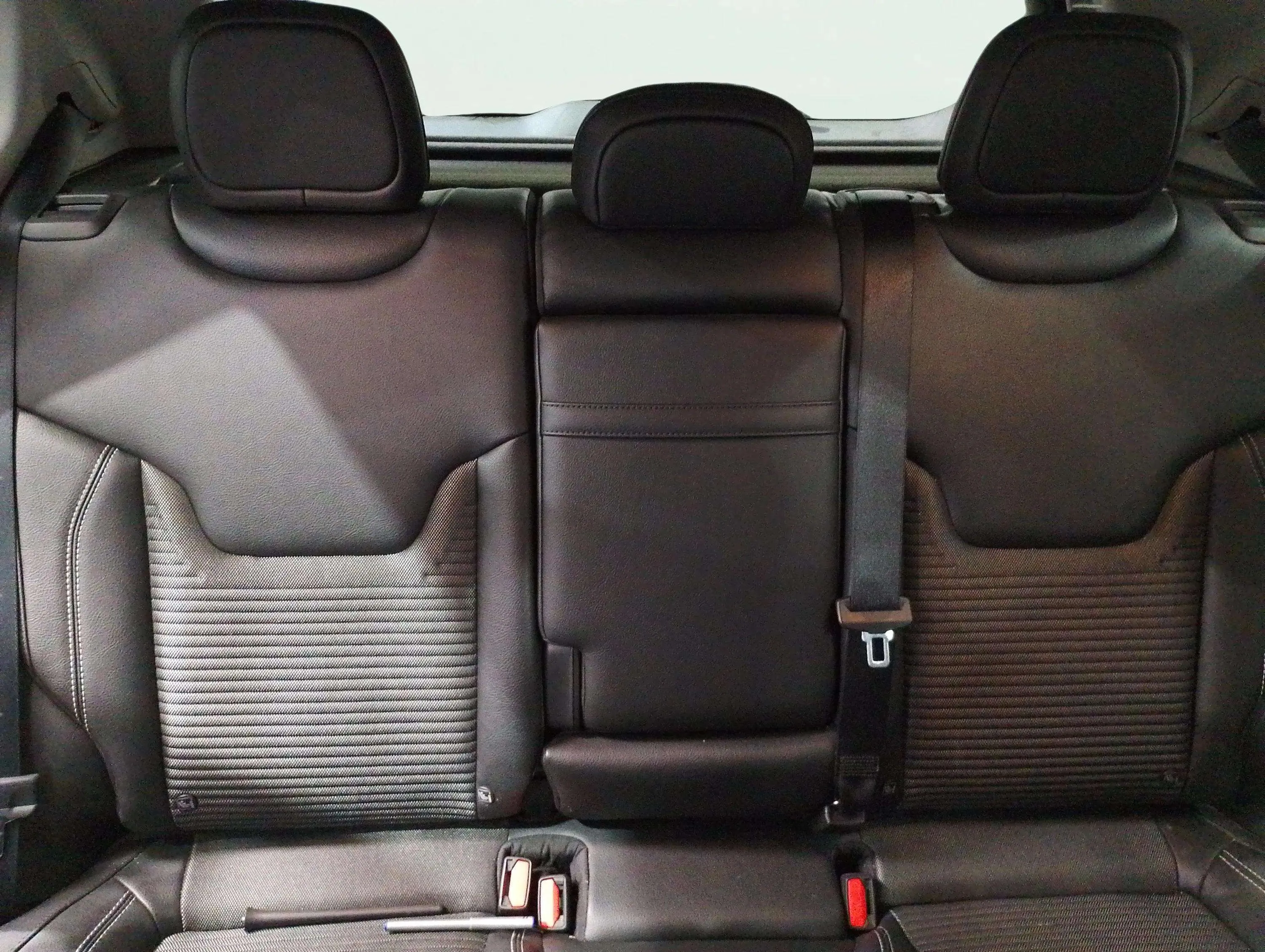 Jeep Compass 1.3 Gse T4 Limited FWD - foto 24