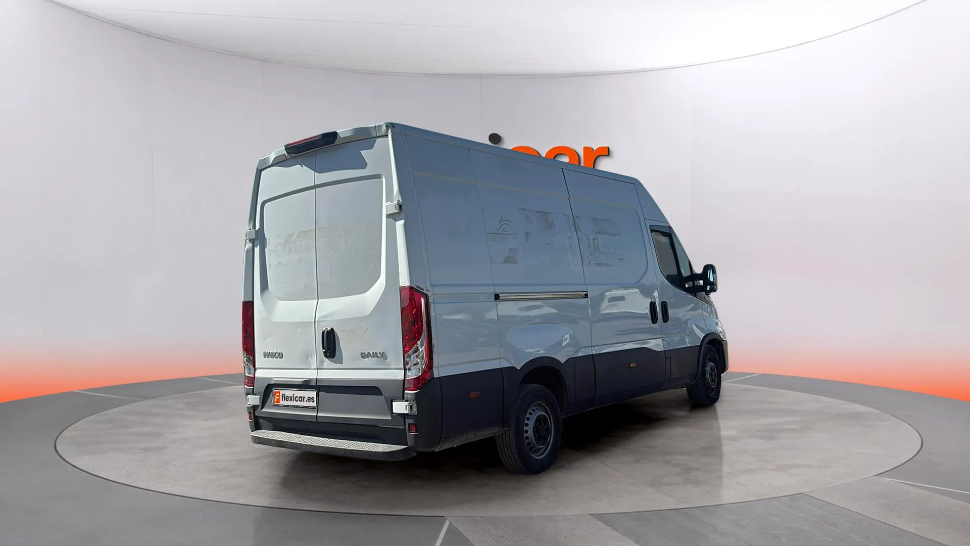 Iveco Daily 2.3 TD 35C 16 A8 V 3520/H2 10.8 M3 - foto 8