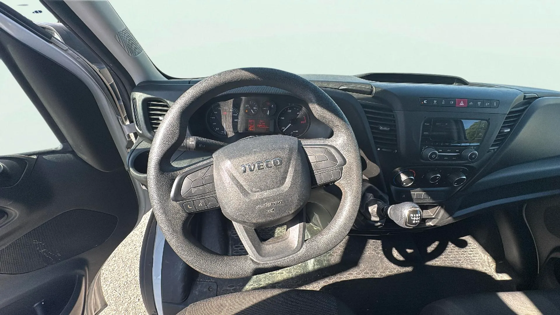 Iveco Daily 2.3 TD 35C 16 A8 V 3520/H2 10.8 M3 - foto 16