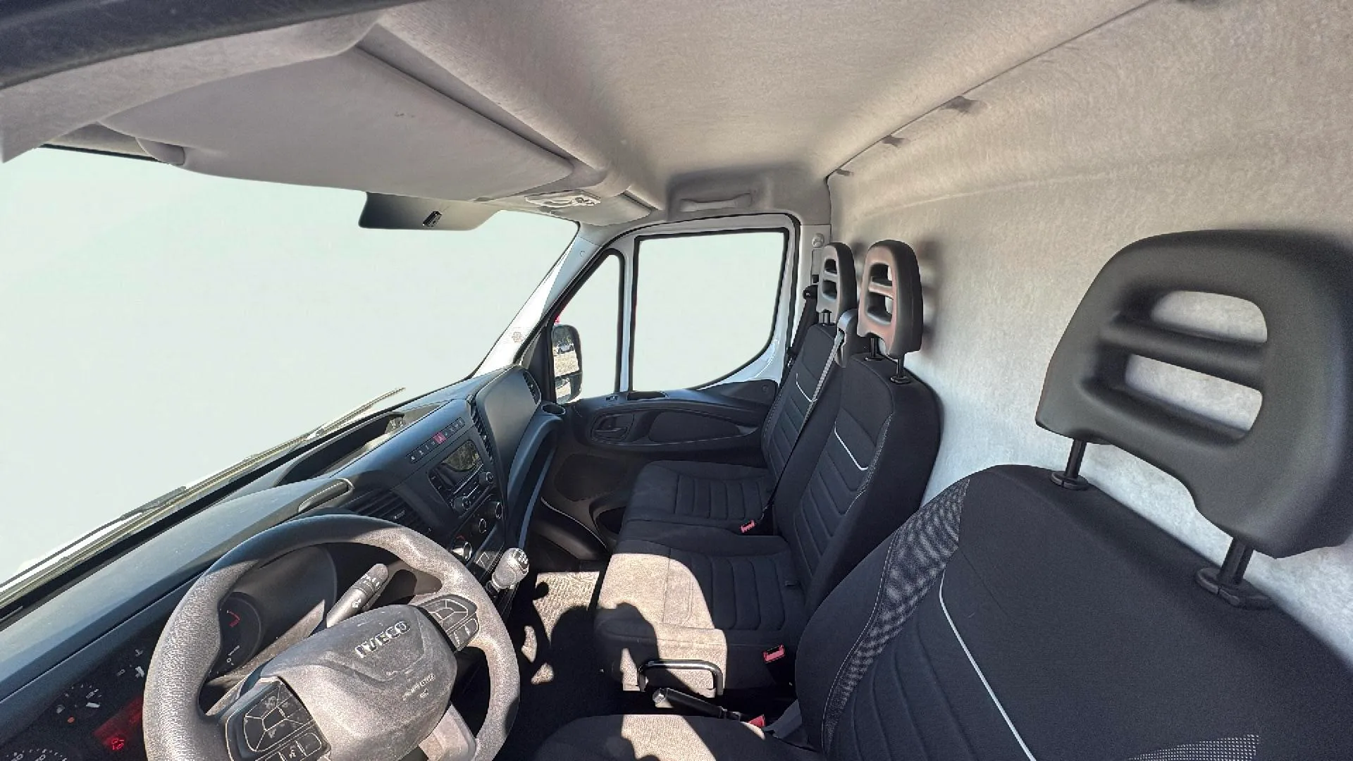 Iveco Daily 2.3 TD 35C 16 A8 V 3520/H2 10.8 M3 - foto 13