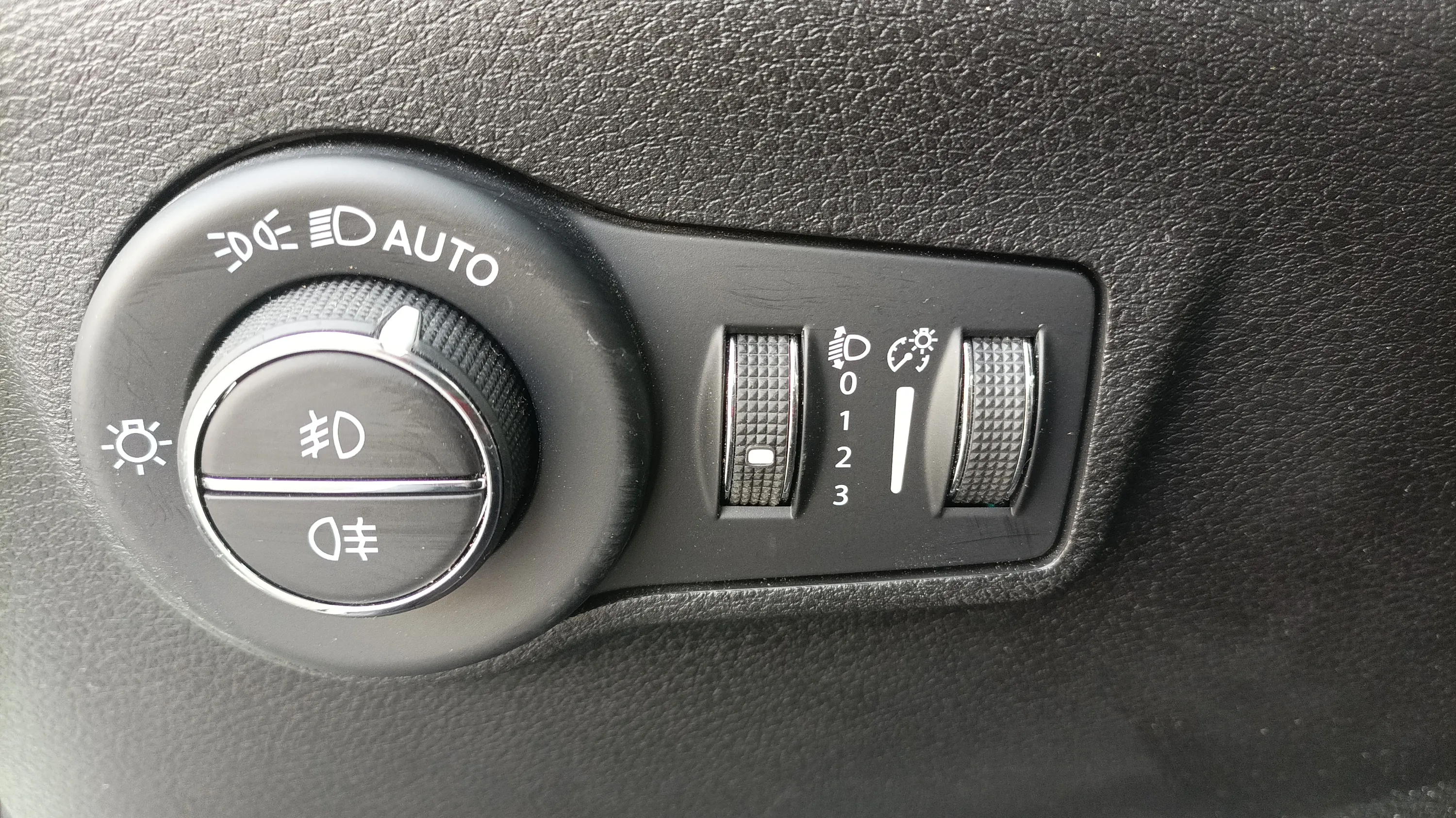 Jeep Compass 1.3 Gse T4 Longitude FWD - foto 16