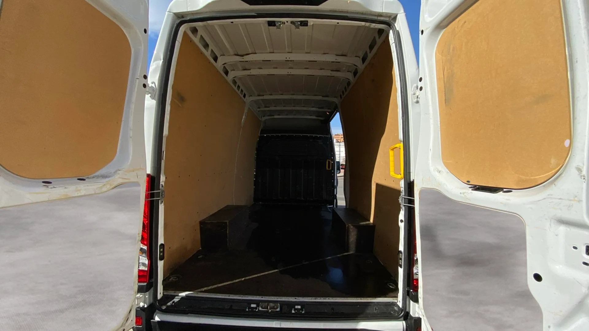 Iveco Daily 2.3 TD 35S 16 V 3520L/H2 12 M3 - foto 8