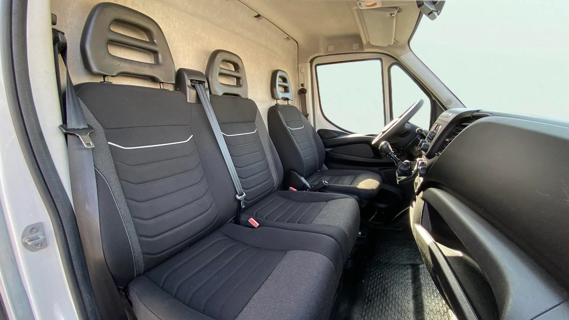 Iveco Daily 2.3 TD 35S 16 V 3520L/H2 12 M3 - foto 11