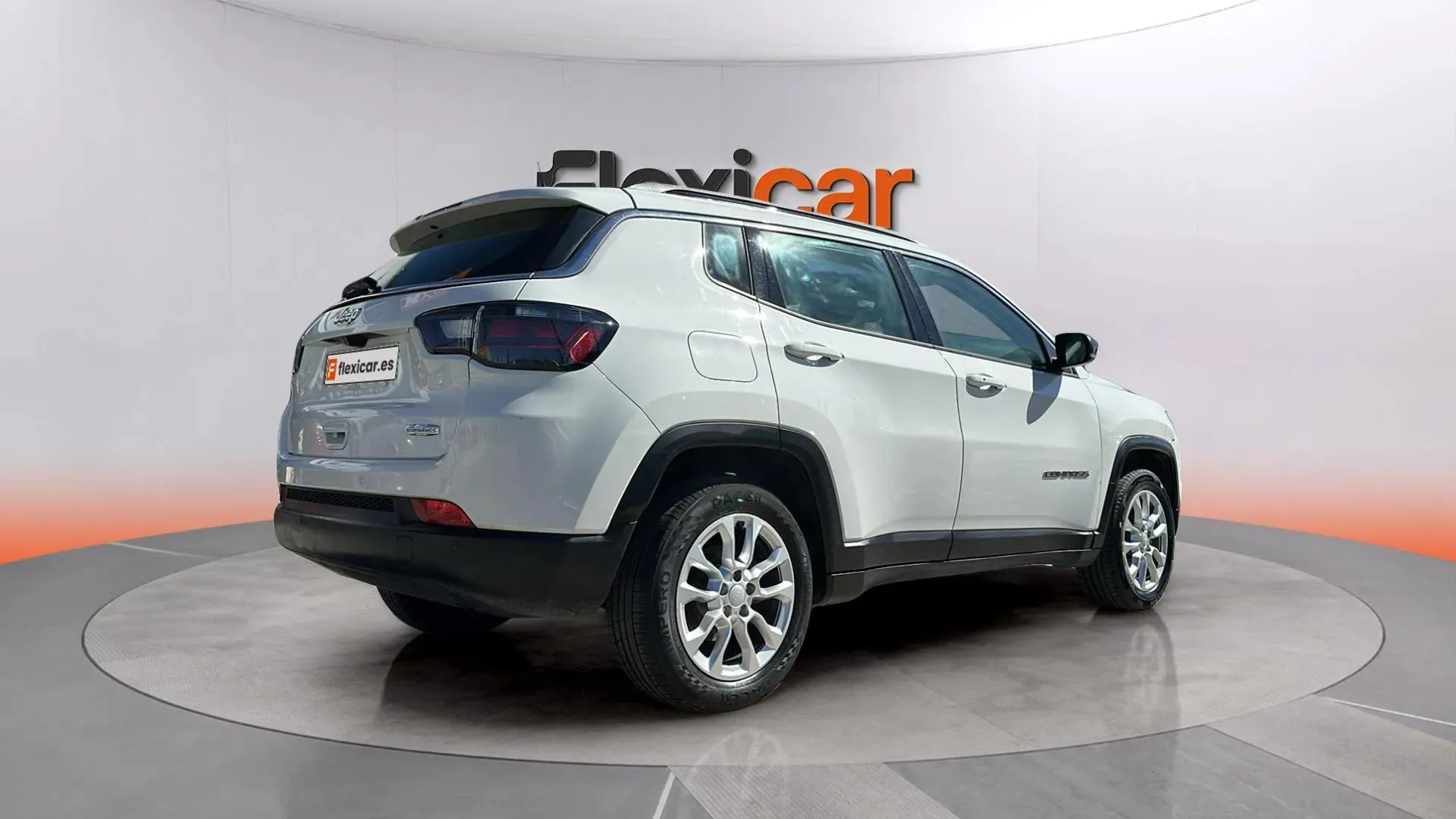 Jeep Compass 1.3 Gse T4 Longitude FWD - foto 7