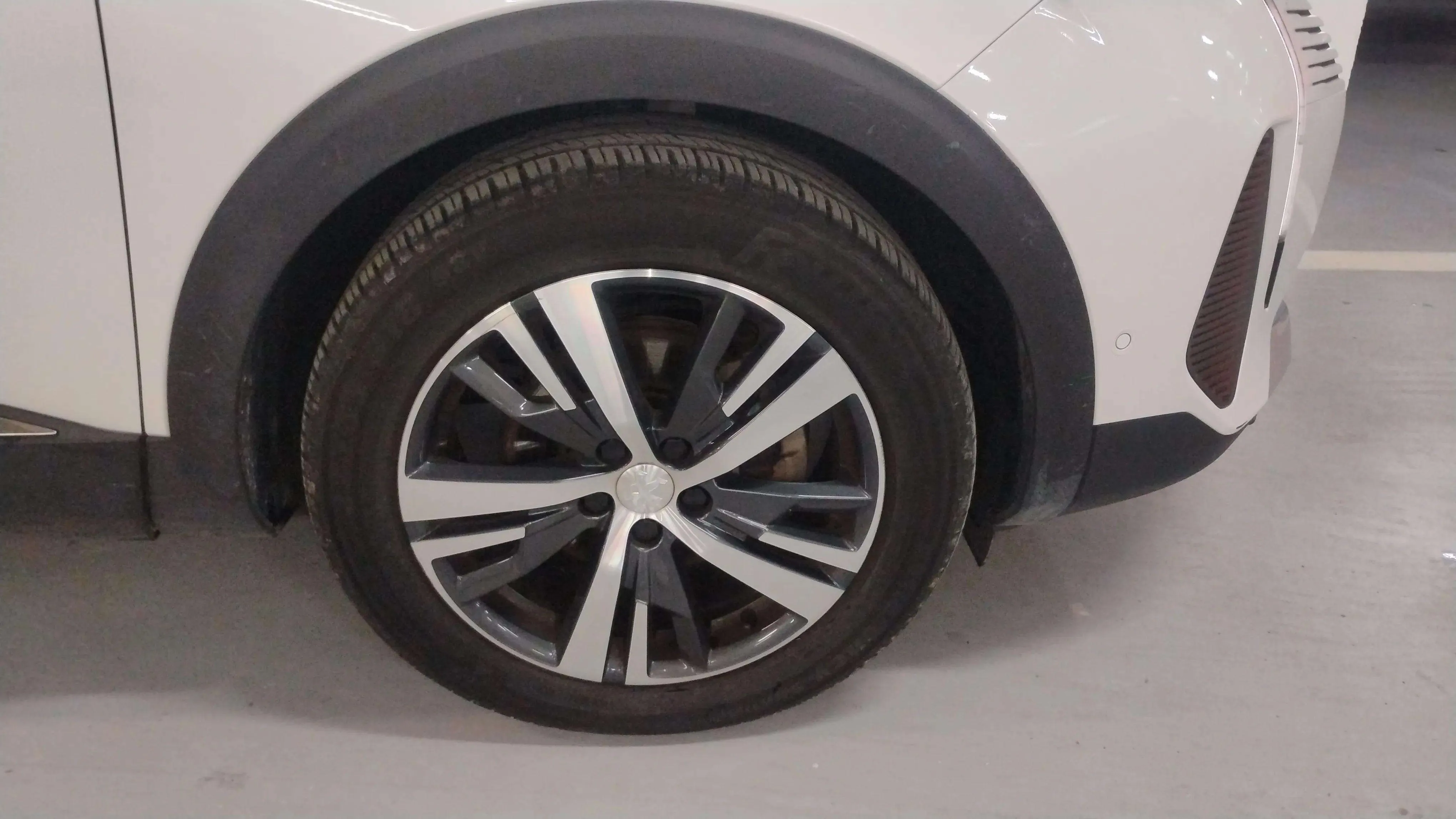 Peugeot 3008 1.2 PureTech Allure Pack - foto 30