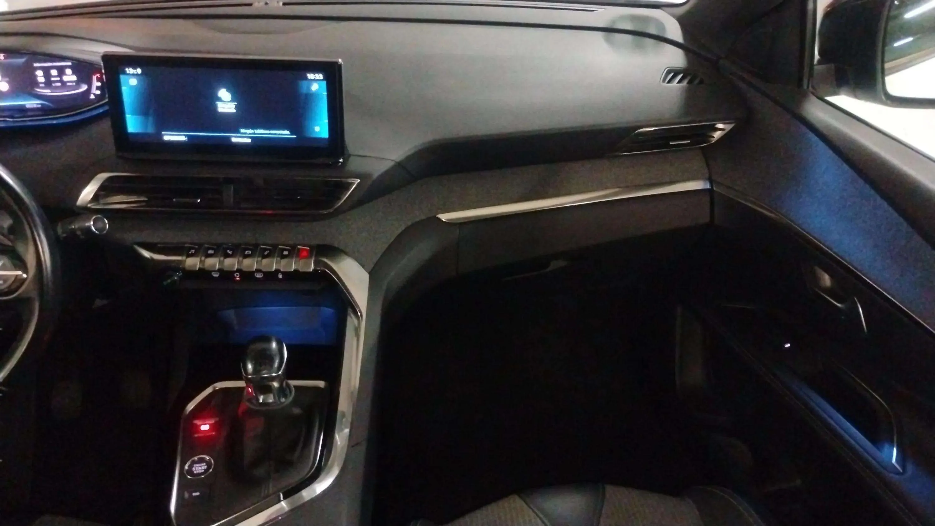 Peugeot 3008 1.2 PureTech Allure Pack - foto 19