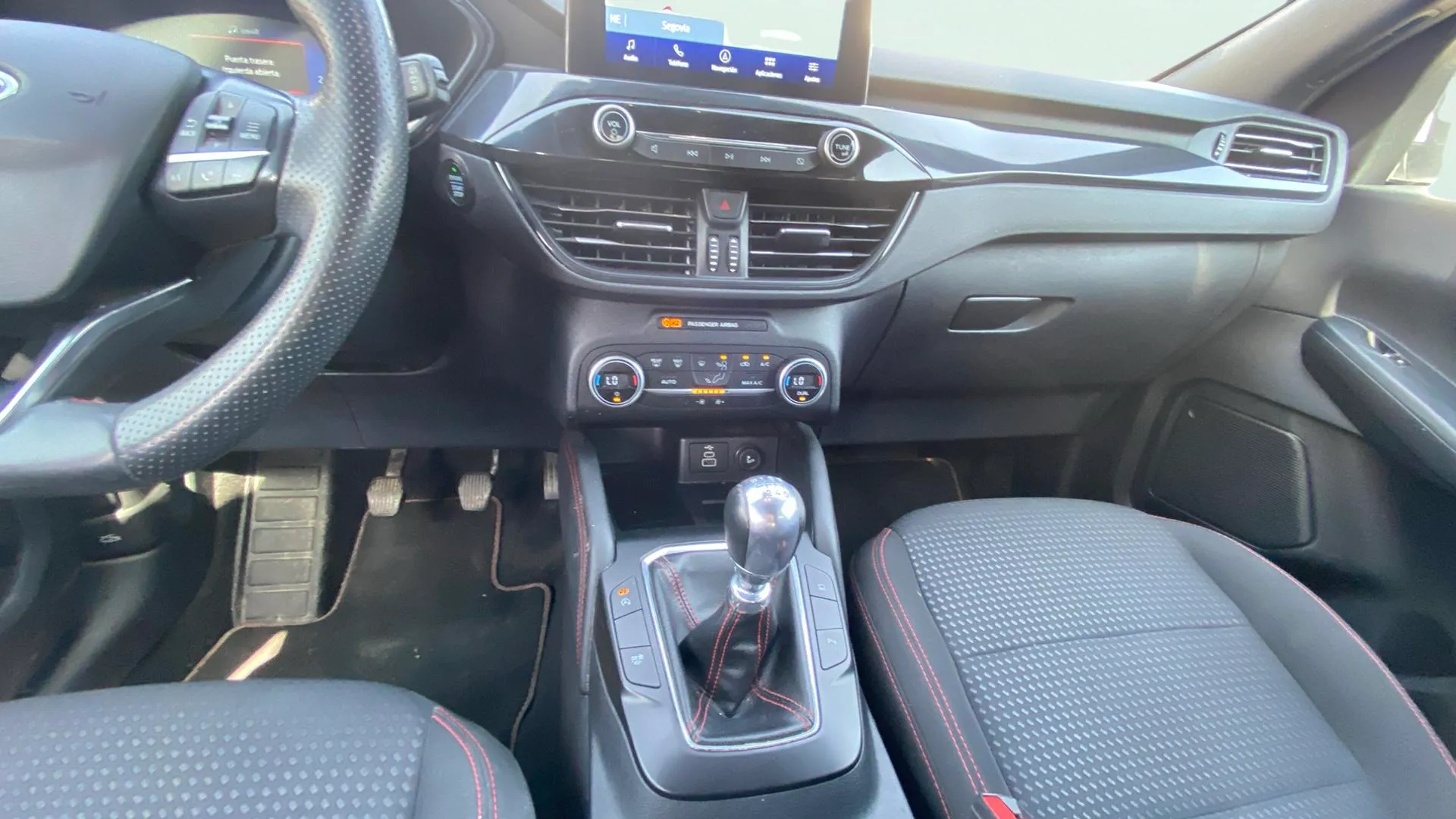 Ford Kuga ST-Line 1.5T EcoBoost - foto 12