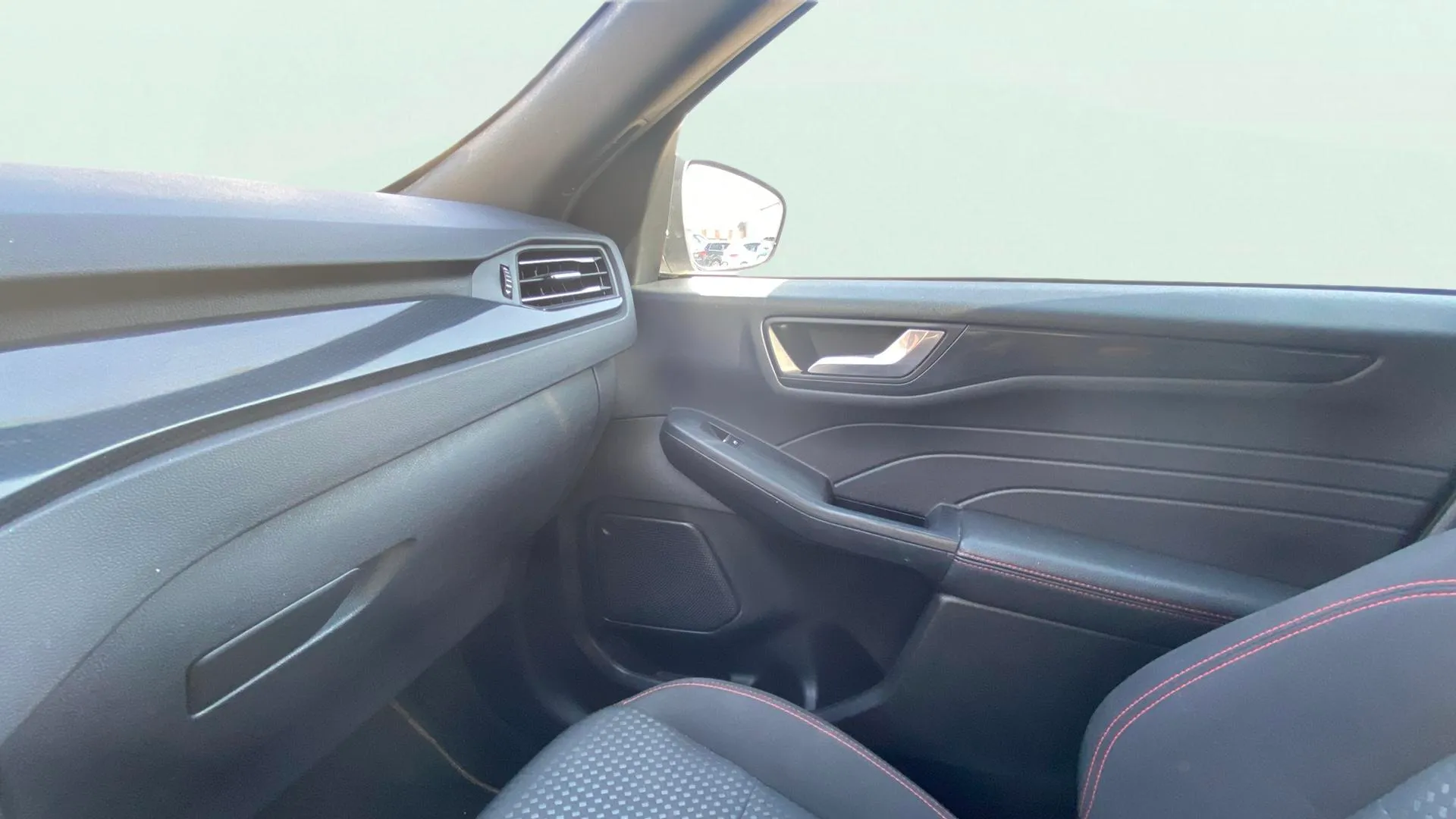 Ford Kuga ST-Line 1.5T EcoBoost - foto 23