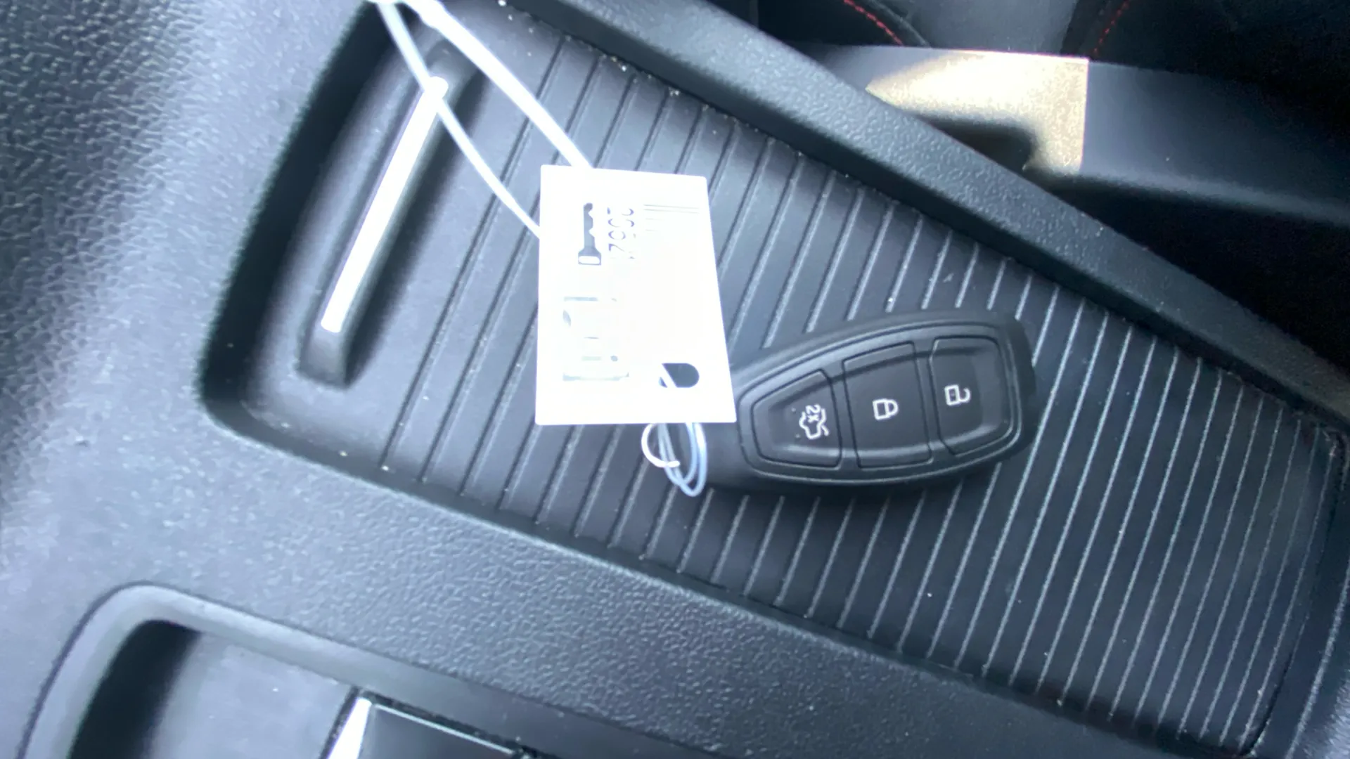 Ford Kuga ST-Line 1.5T EcoBoost - foto 21