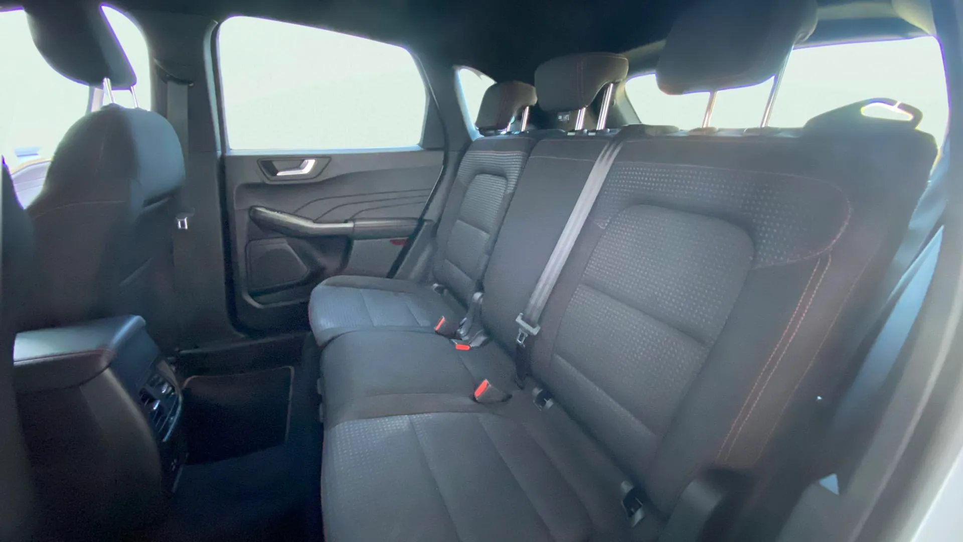 Ford Kuga ST-Line 1.5T EcoBoost - foto 30