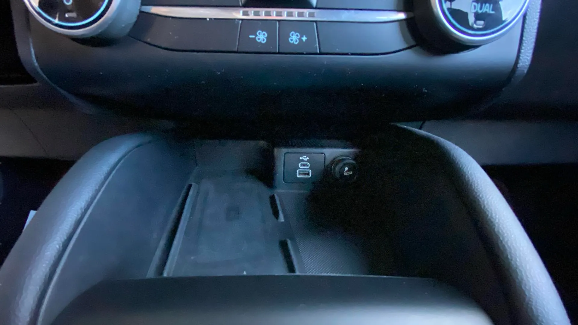 Ford Kuga ST-Line 1.5T EcoBoost - foto 23