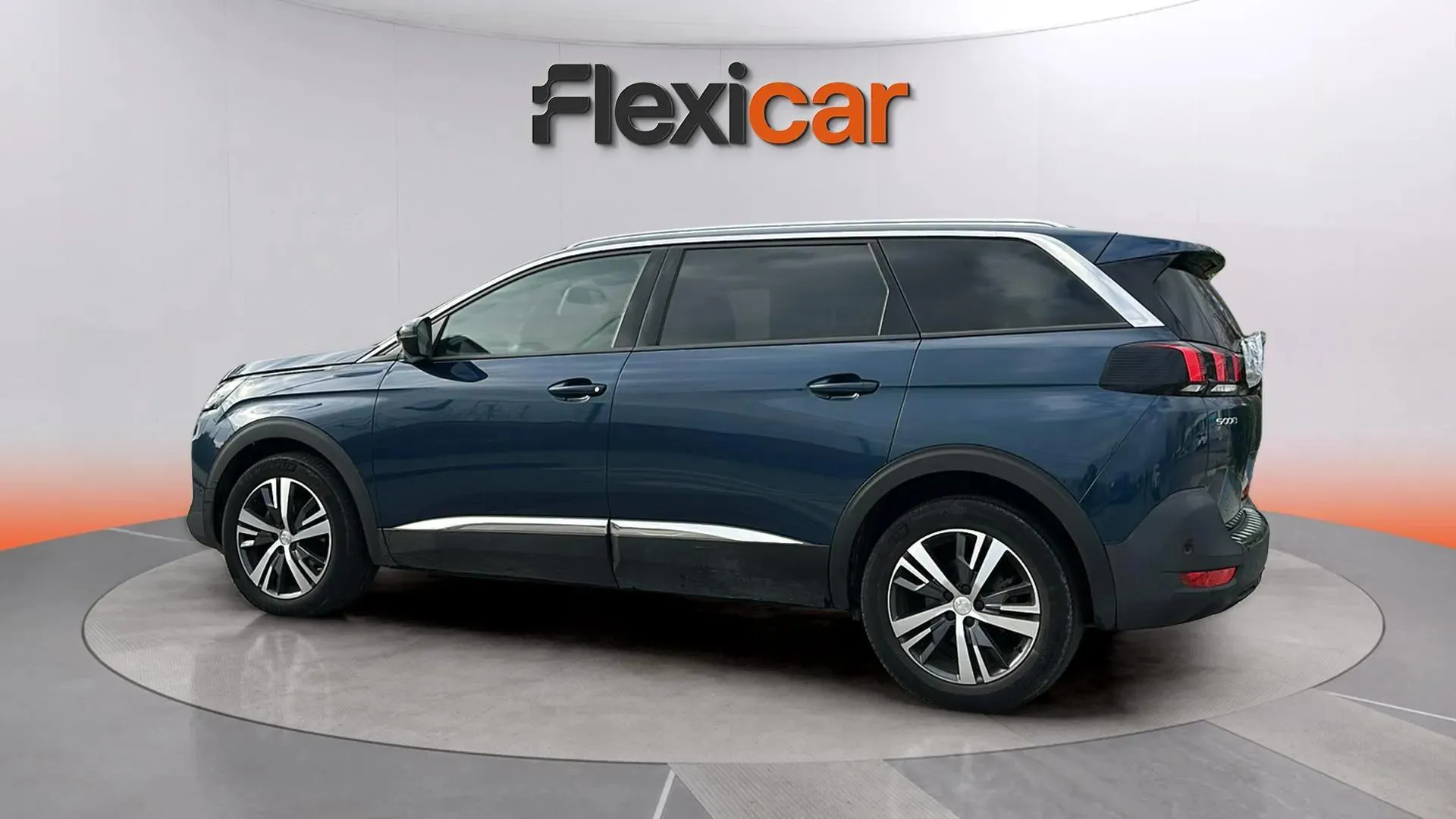 Peugeot 5008 1.5 BlueHDi Allure Pack EAT8 - foto 6