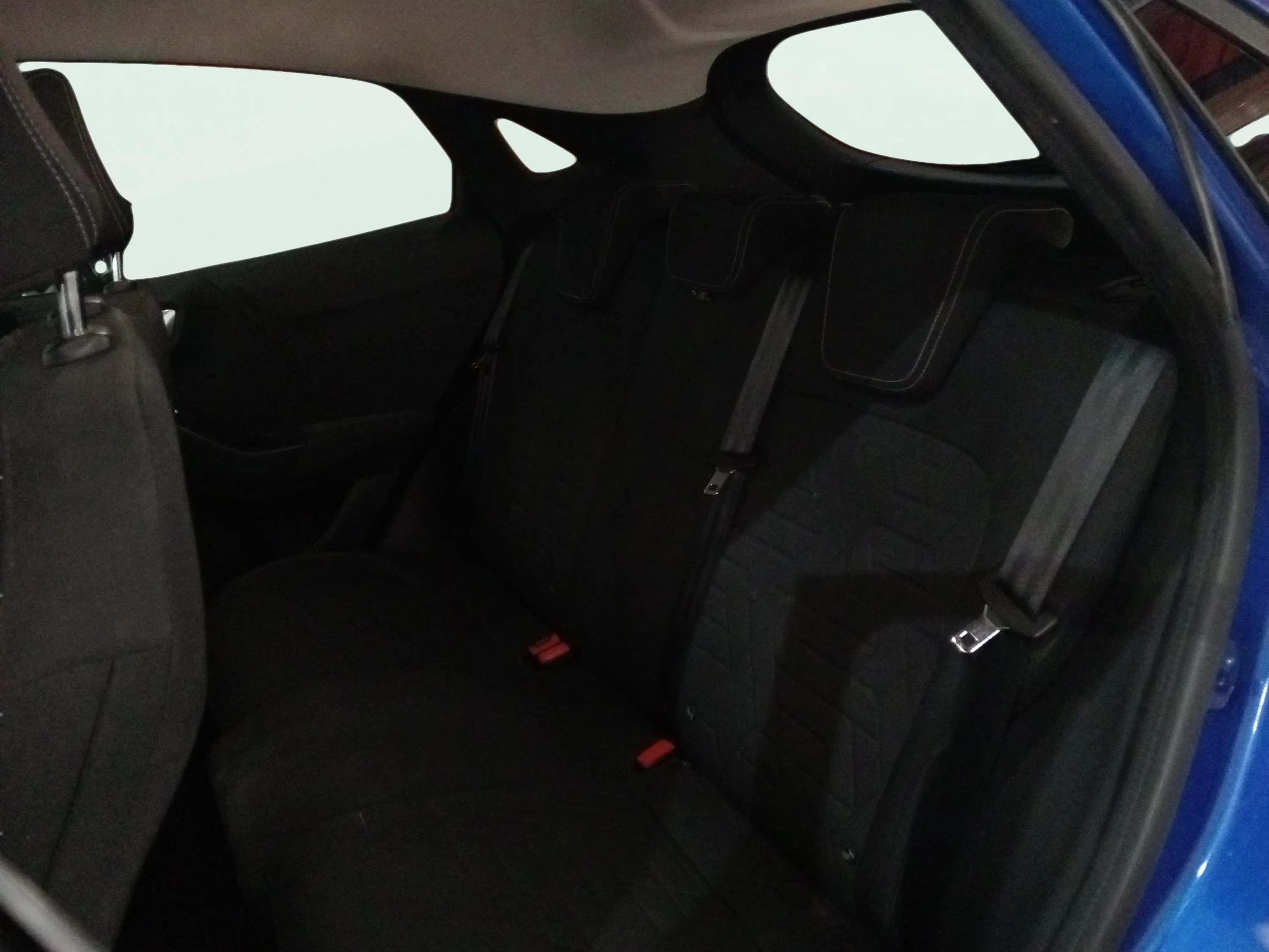 Ford Puma 1.0 EcoBoost Titanium Design MHEV - foto 13