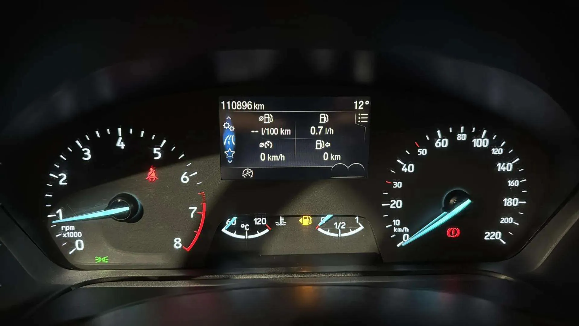 Ford Puma 1.0 EcoBoost Titanium Design MHEV - foto 9