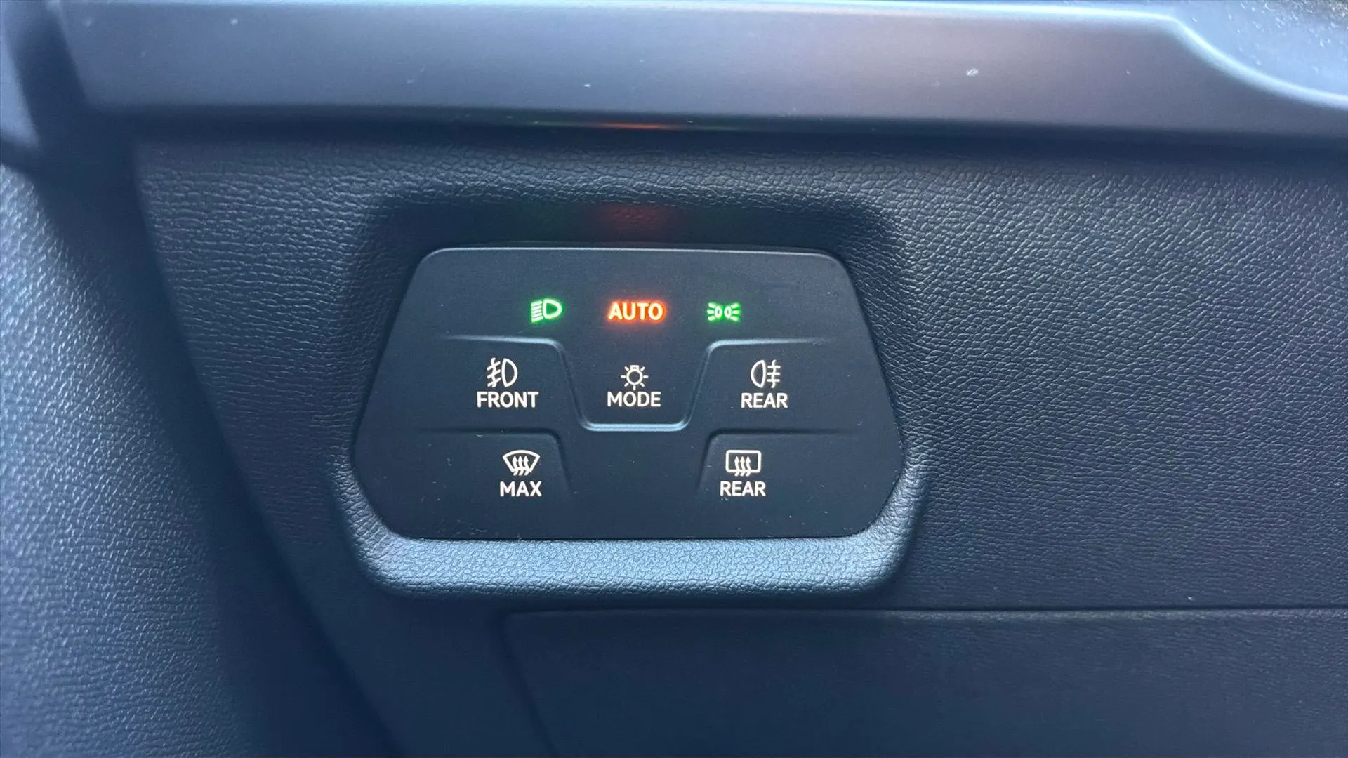 Cupra León SP 1.5 eTSI DSG - foto 17